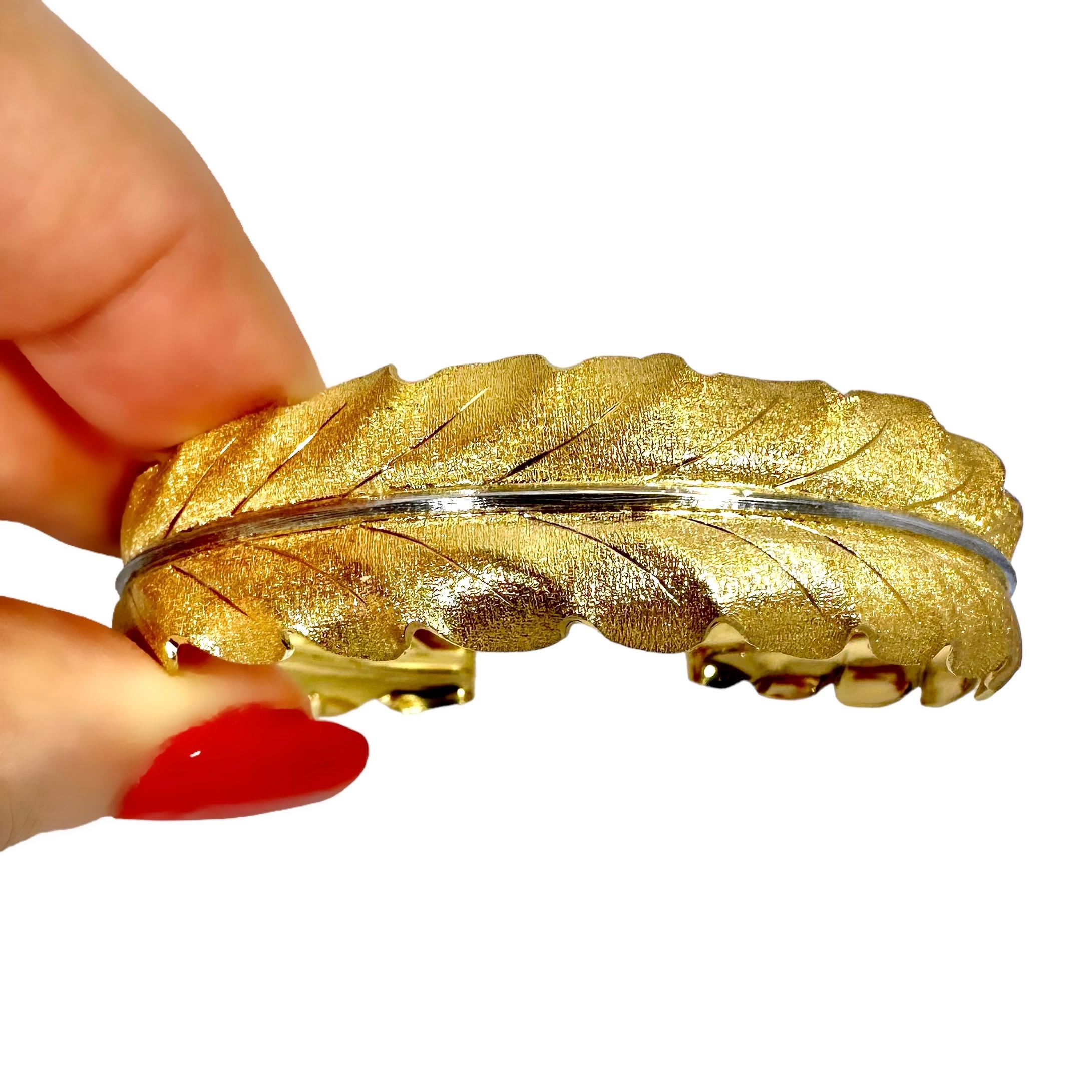 M. Buccellatti 18k Gold Laurel Leaf Bangle Bracelet For Sale 6