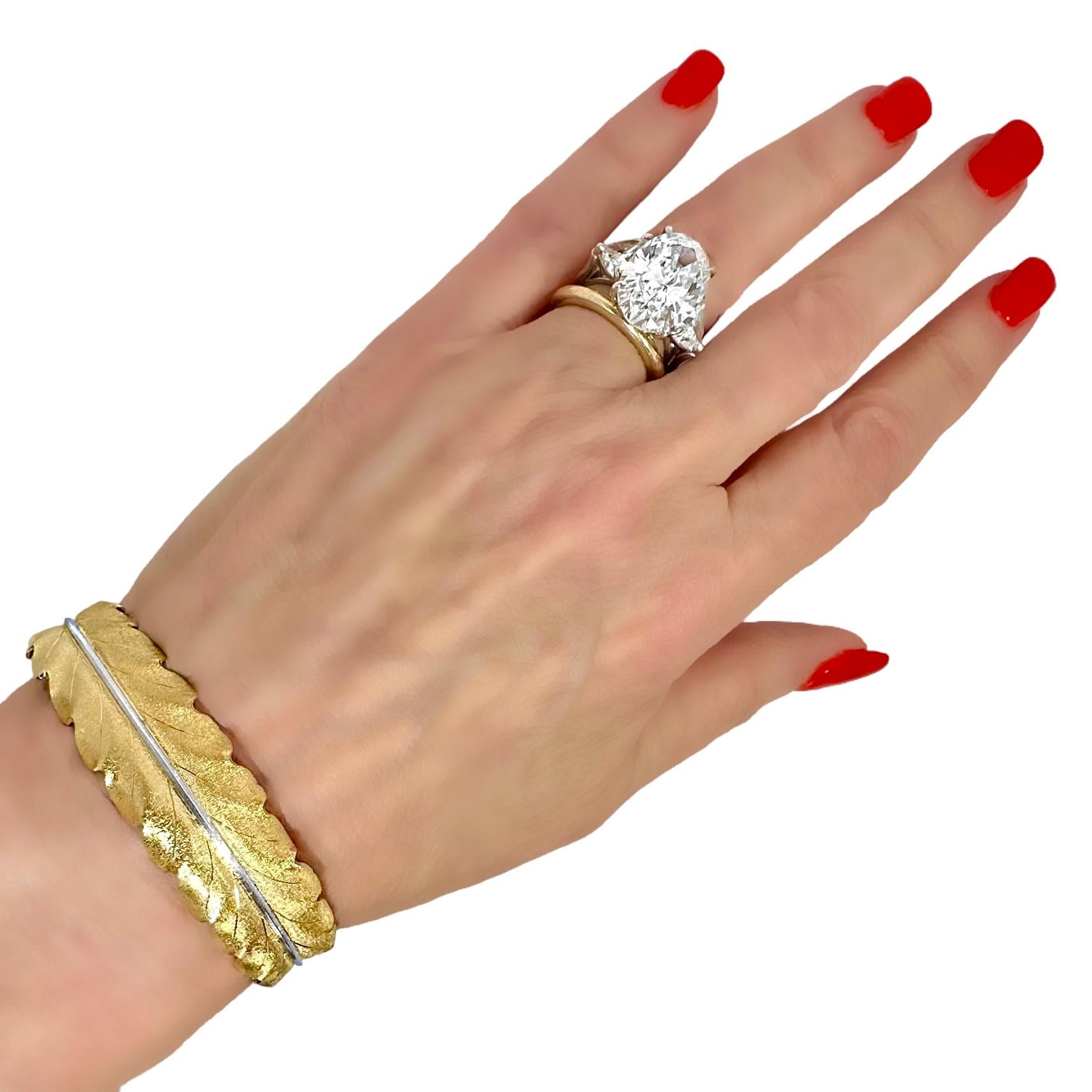 M. Buccellatti 18k Gold Laurel Leaf Bangle Bracelet For Sale 7