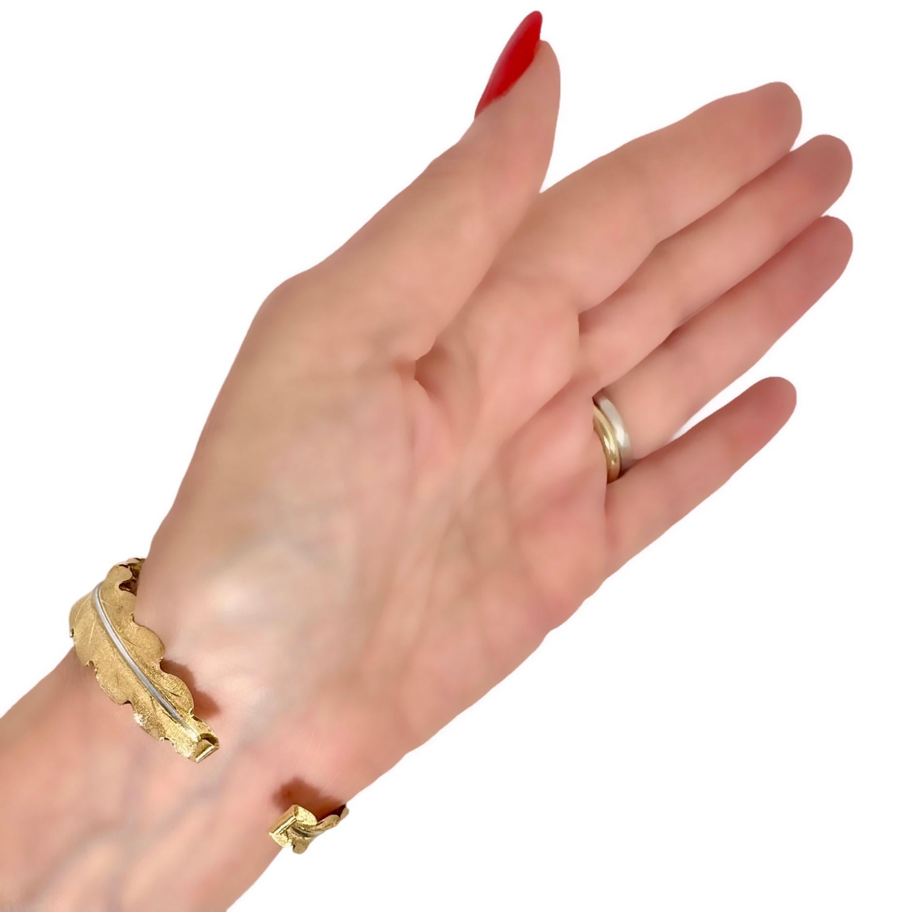 M. Buccellatti 18k Gold Laurel Leaf Bangle Bracelet For Sale 10