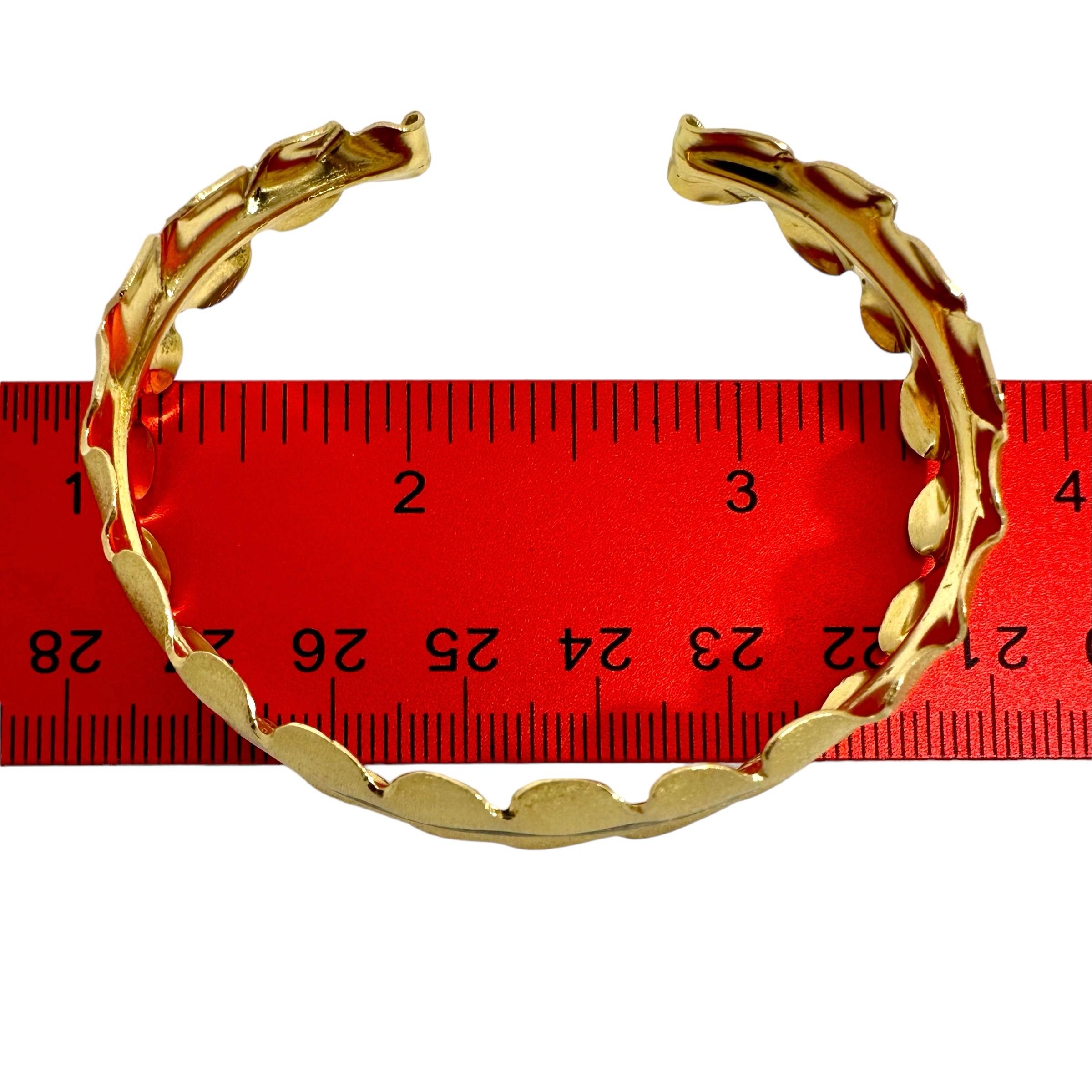 M. Buccellatti 18k Gold Laurel Leaf Bangle Bracelet For Sale 4