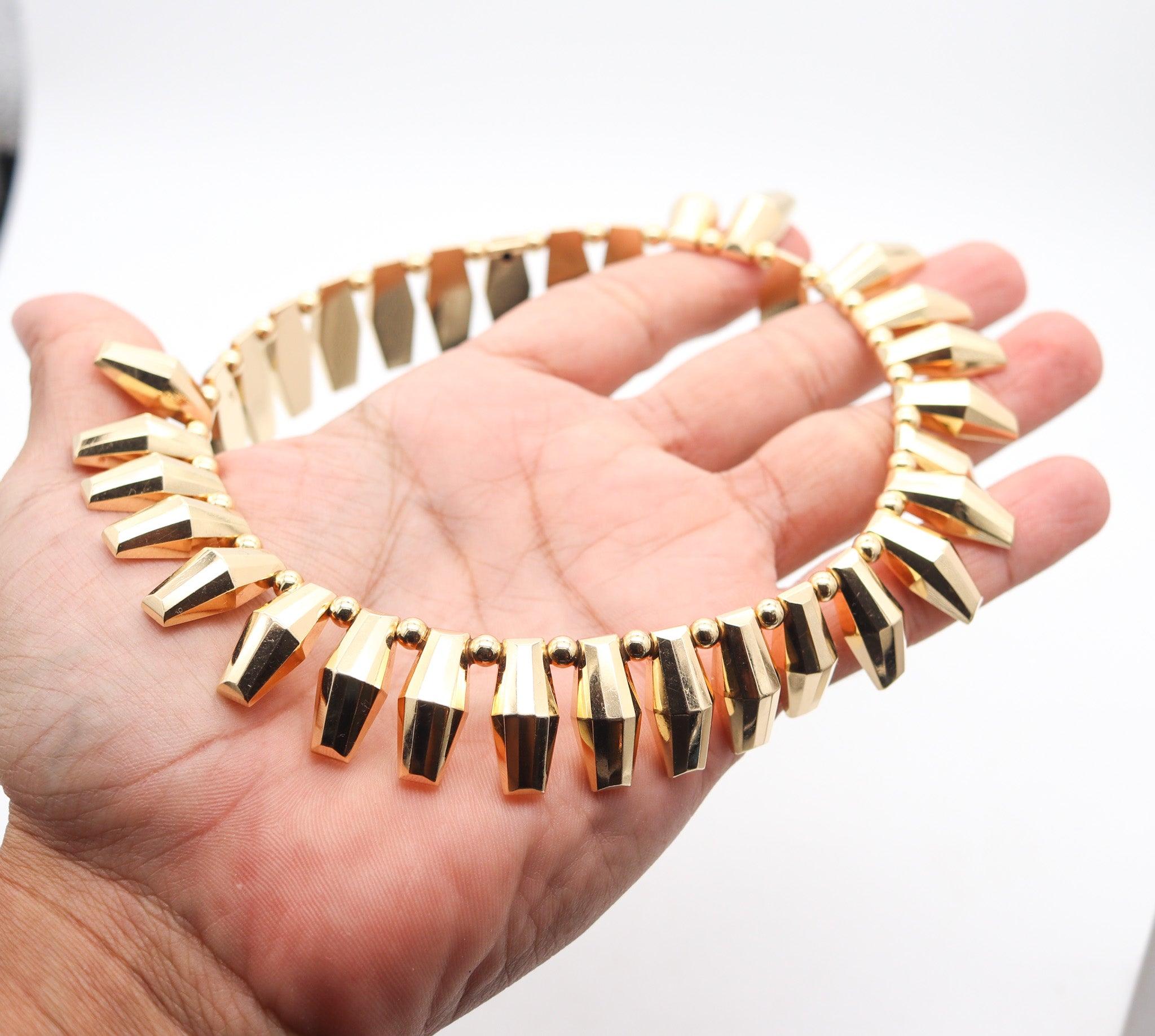 M. C. MOSsalONE, choker moderniste à franges facettées en or jaune massif 14 carats, 1950 en vente 2