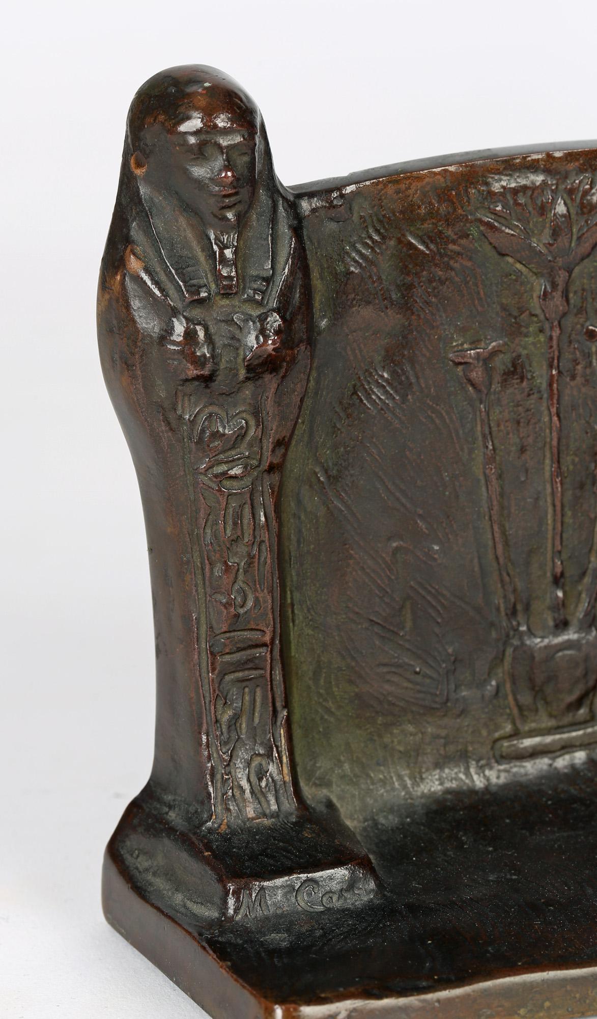 M Carr, Paar amerikanische Jugendstil-Buchstützen aus Bronze im ägyptischen Stil, M Carr im Angebot 6
