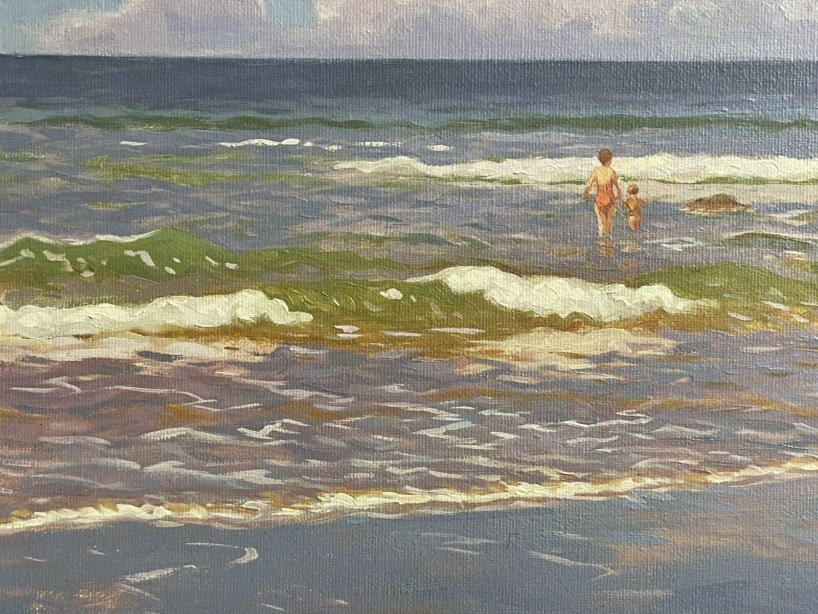 FINE MODERN BRITISH SIGNED OIL PAINTING - CHILDREN PLAYING IN SURF ON BEACH - Gray Figurative Painting by M. Clark