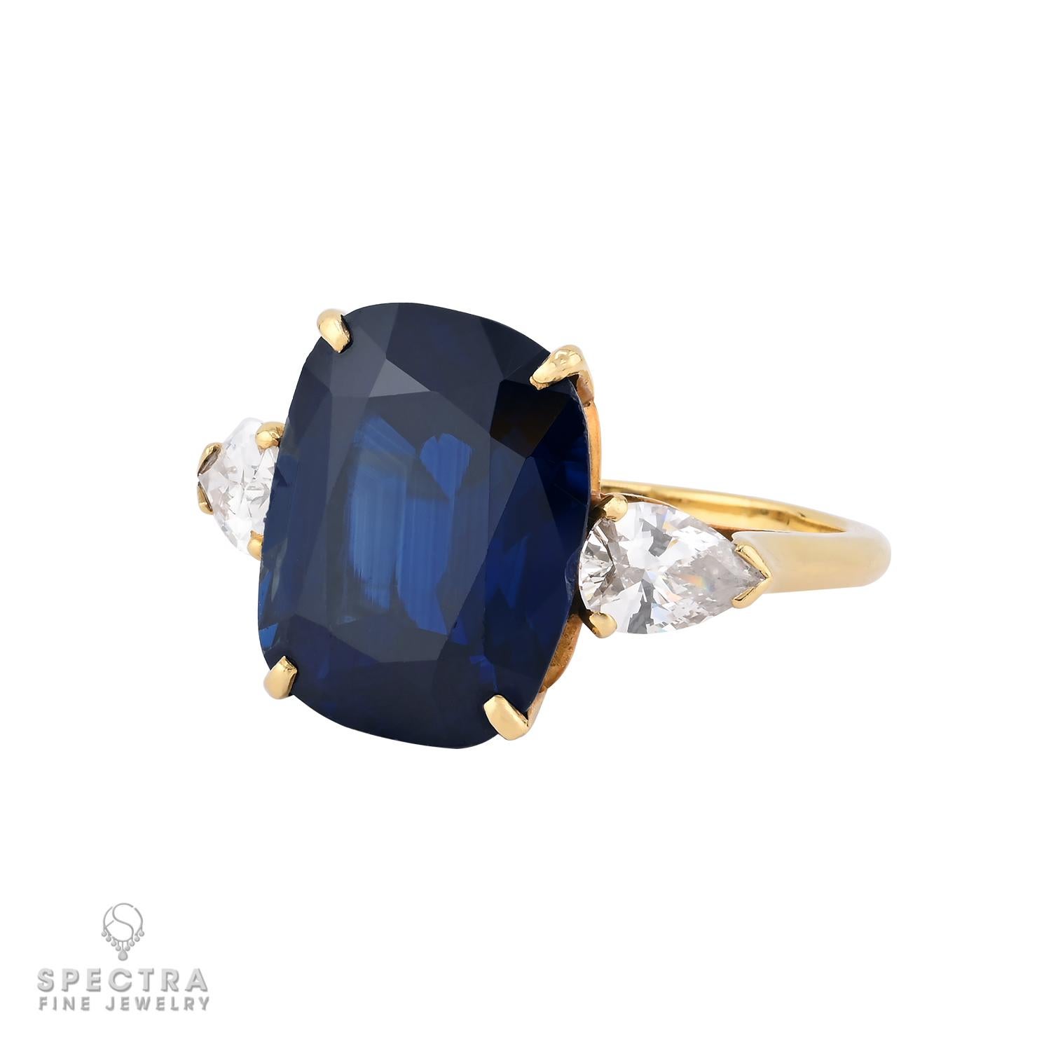 After many years with Van Cleef & Arpels, Louis Gérard founded M. Gerard in 1968, opening his first boutique on Avenue Montaigne in Paris. Motivated by a passion to create the world’s most beautiful jewelry, Gérard gained recognition for his