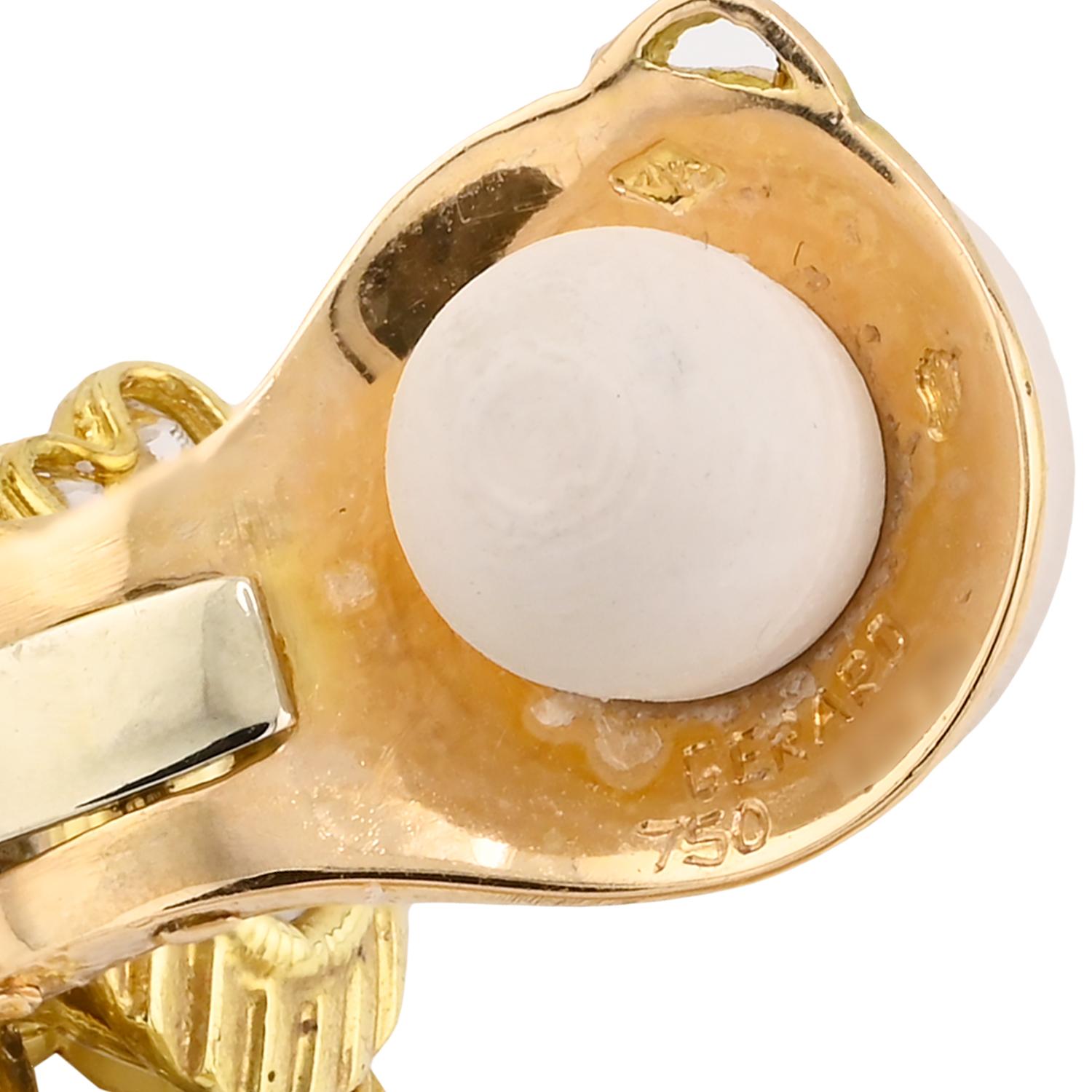 M. Gerard Boucles d'oreilles chandelier en or 18 ct avec diamants Bon état - En vente à New York, NY