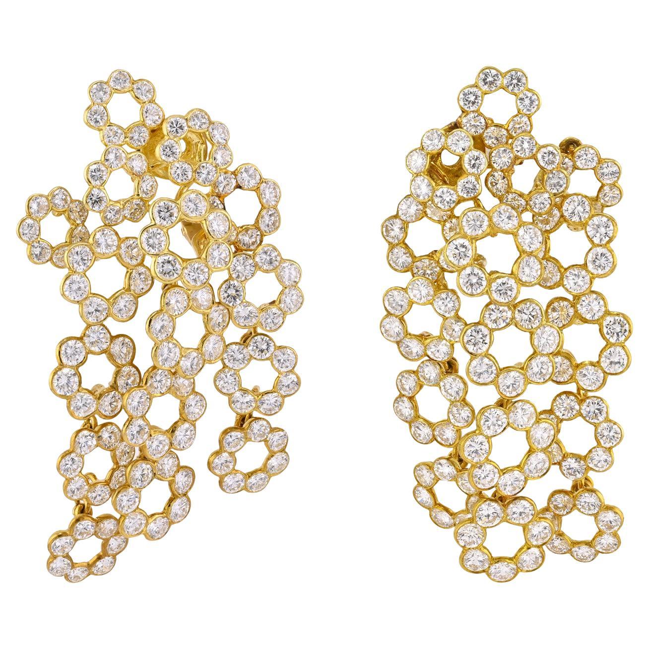 M. Orecchini a lampadario con diamanti di Gerard in oro 18 carati