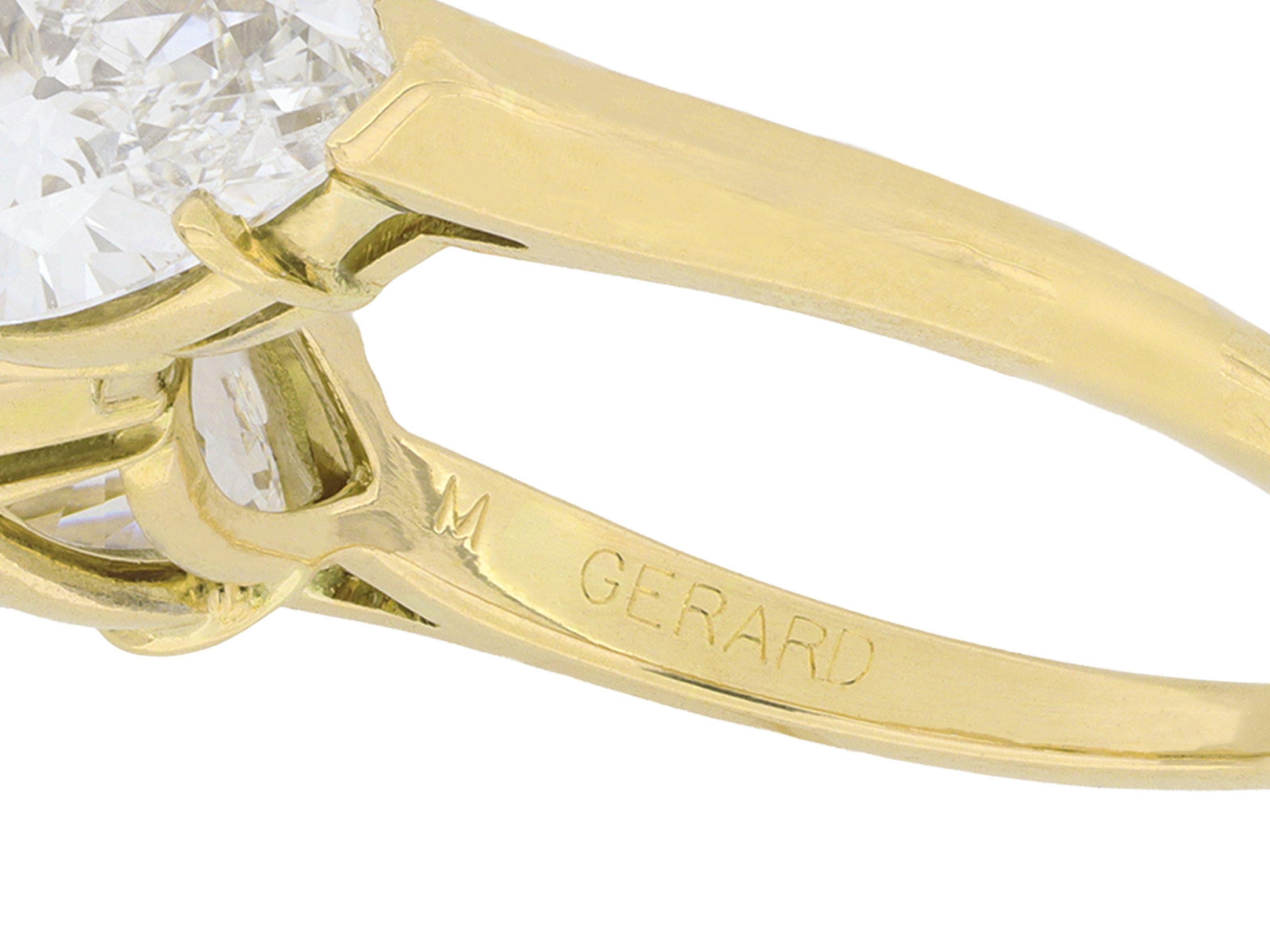 M. Gérard diamond three stone ring, French, circa 1970. In Good Condition For Sale In London, GB