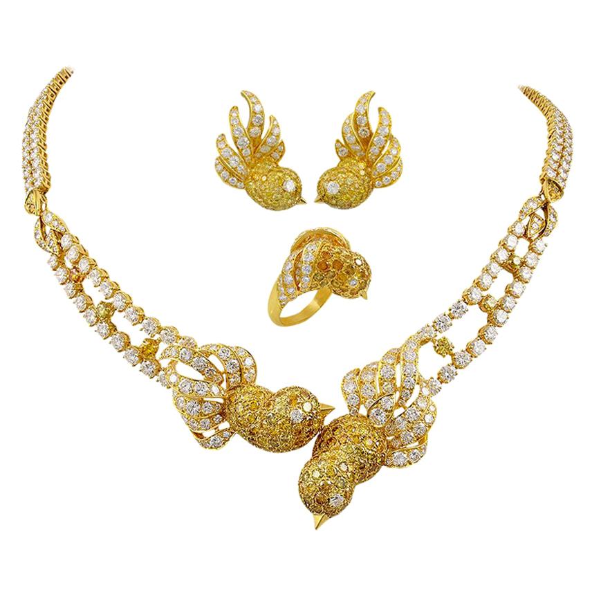M. Gérard Fancy Yellow and White Diamond Yellow Gold Bird Necklace Suite For Sale