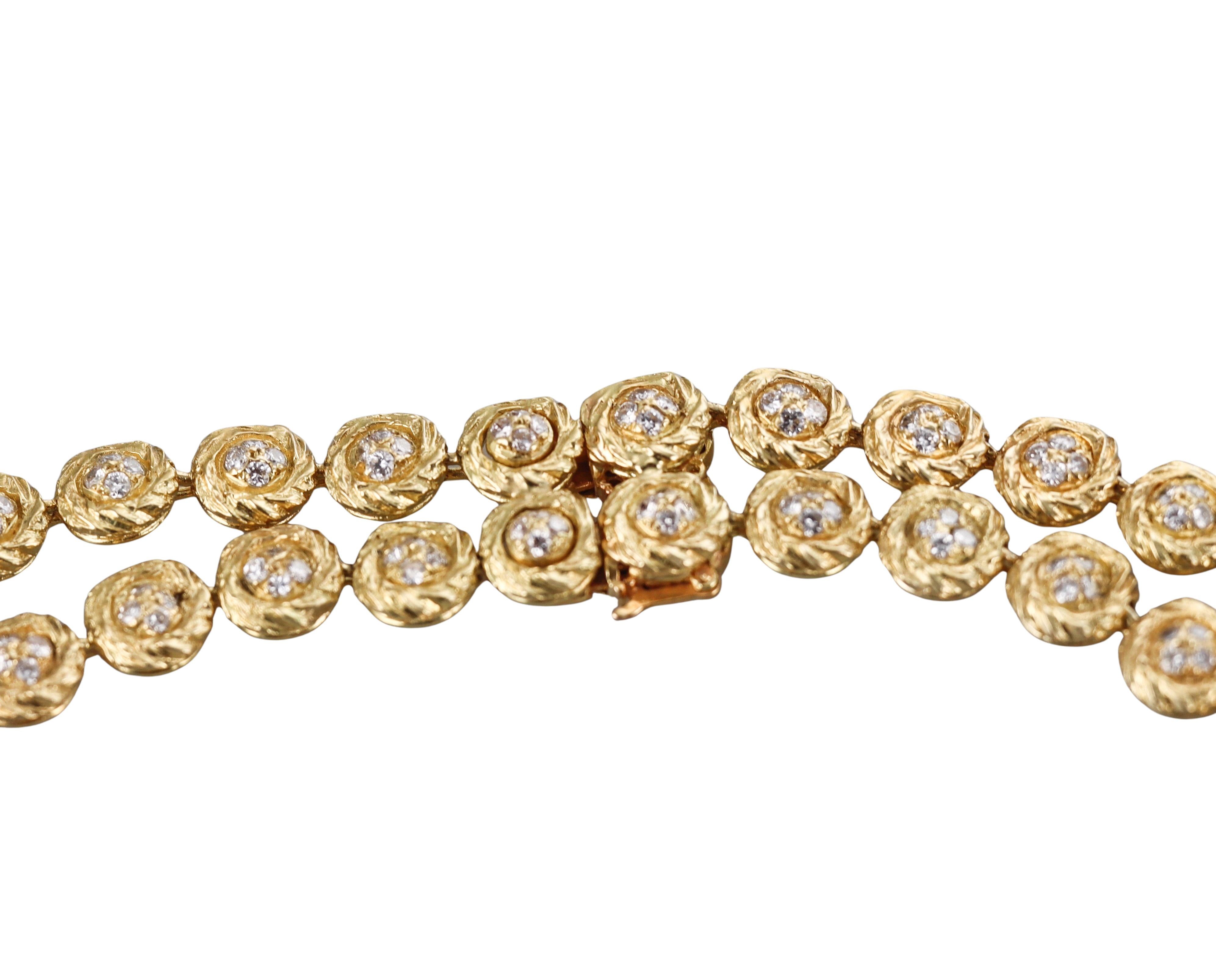 M. Gerard Collier à deux rangs en or jaune et diamants Pour femmes en vente