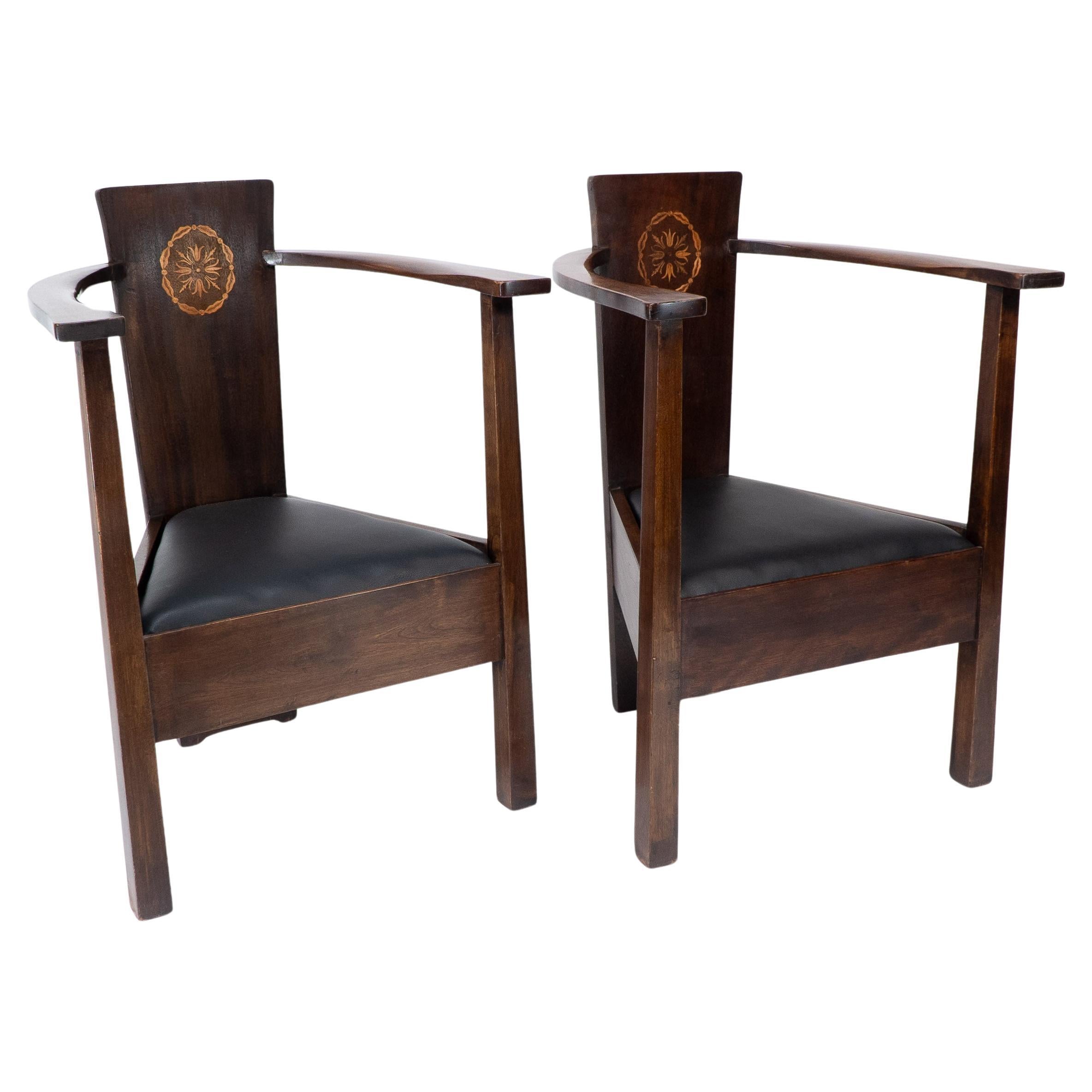 M H Baillie Scott A pair of Arts & Crafts armchairs with foliate & ribbon inlays For Sale