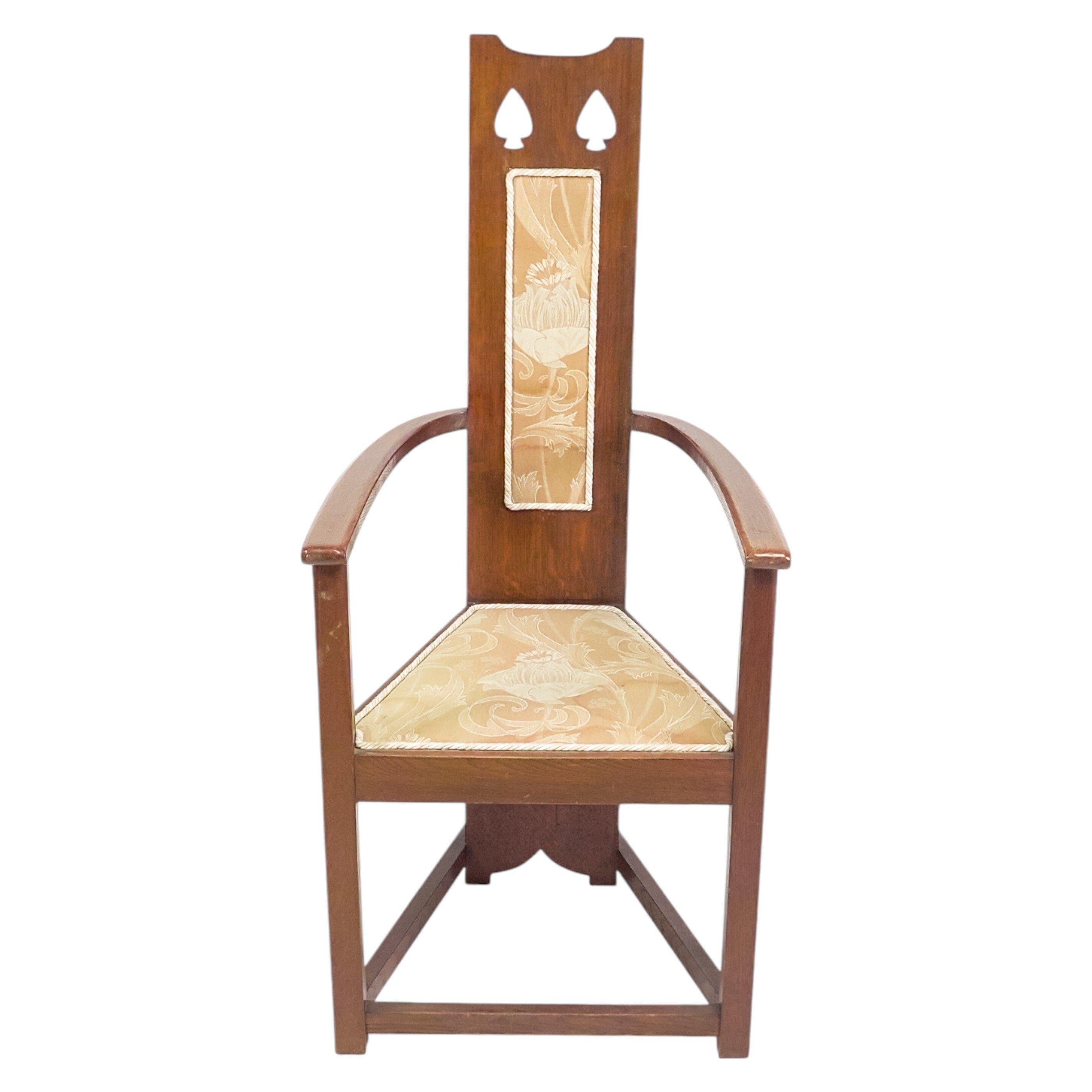 M. H. Baillie Scott, attri. Drei Arts-and-Crafts-Sessel mit hoher Rückenlehne aus Eiche (Leder) im Angebot