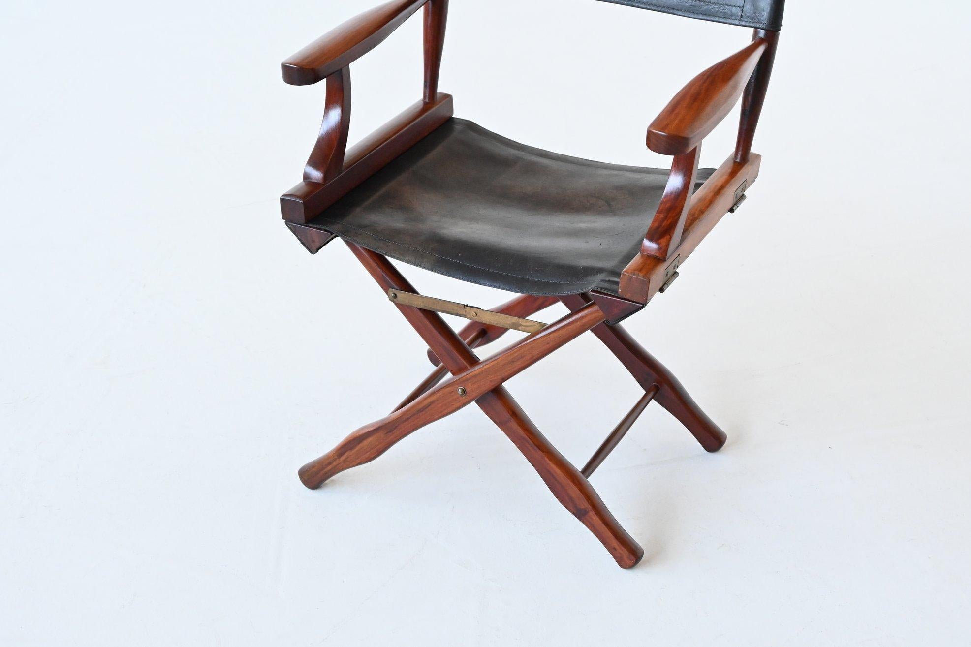 M. Hayat and Bros Director folding chair in walnut and leather Pakistan 1960 In Good Condition In Etten-Leur, NL