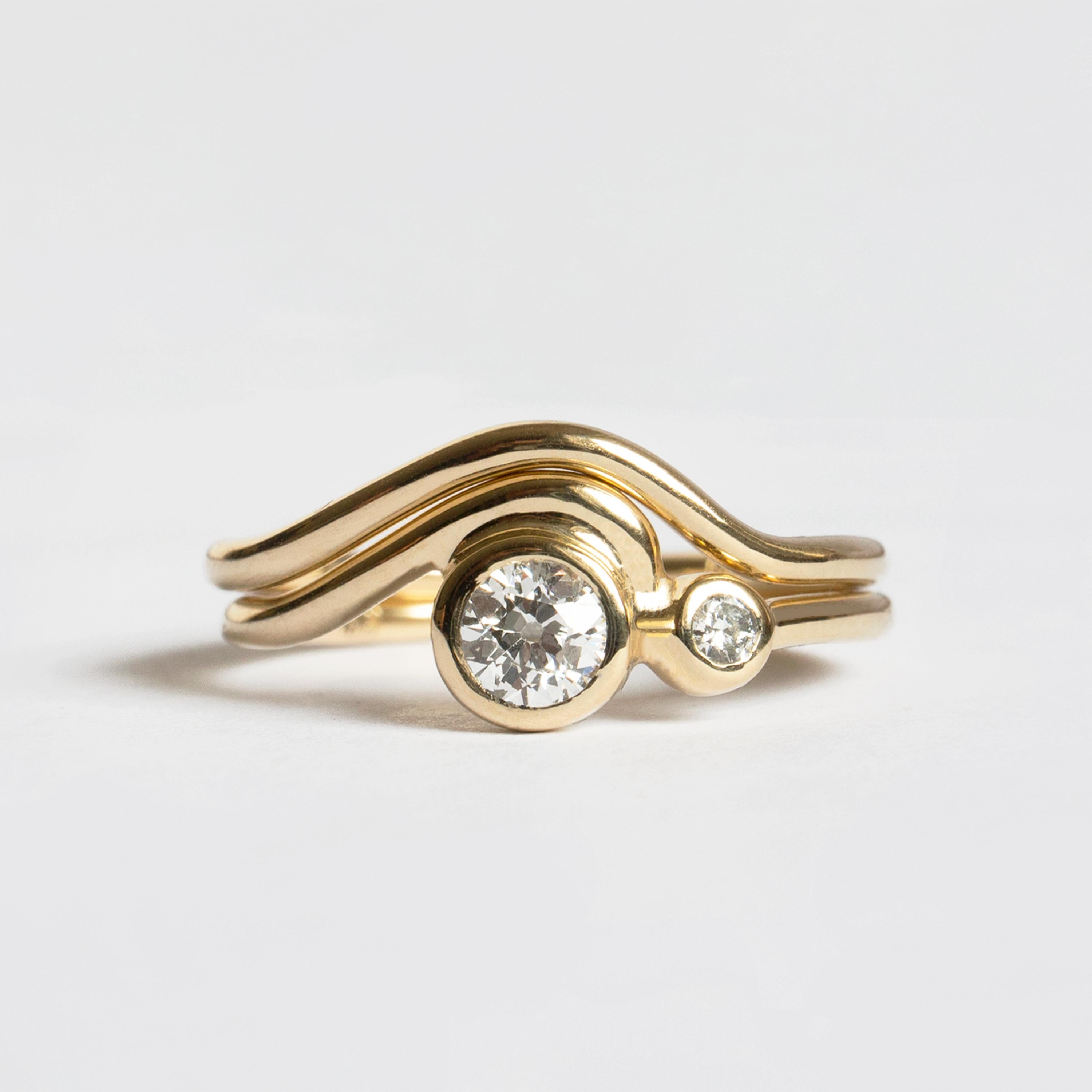 The Masumi ebbs and flows with grace and lightness. Masumi is the ideal alternative engagement ring, paired with a custom-fit contour band for the complete set (contour band is sold separately). This low-profile design welcomes an active lifestyle,