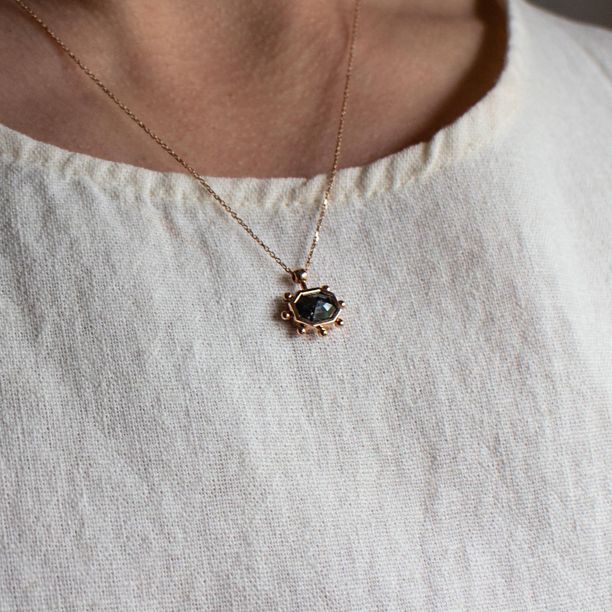 M. Hisae Grey Diamond Sunburst Necklace In New Condition In Woodbury, CT