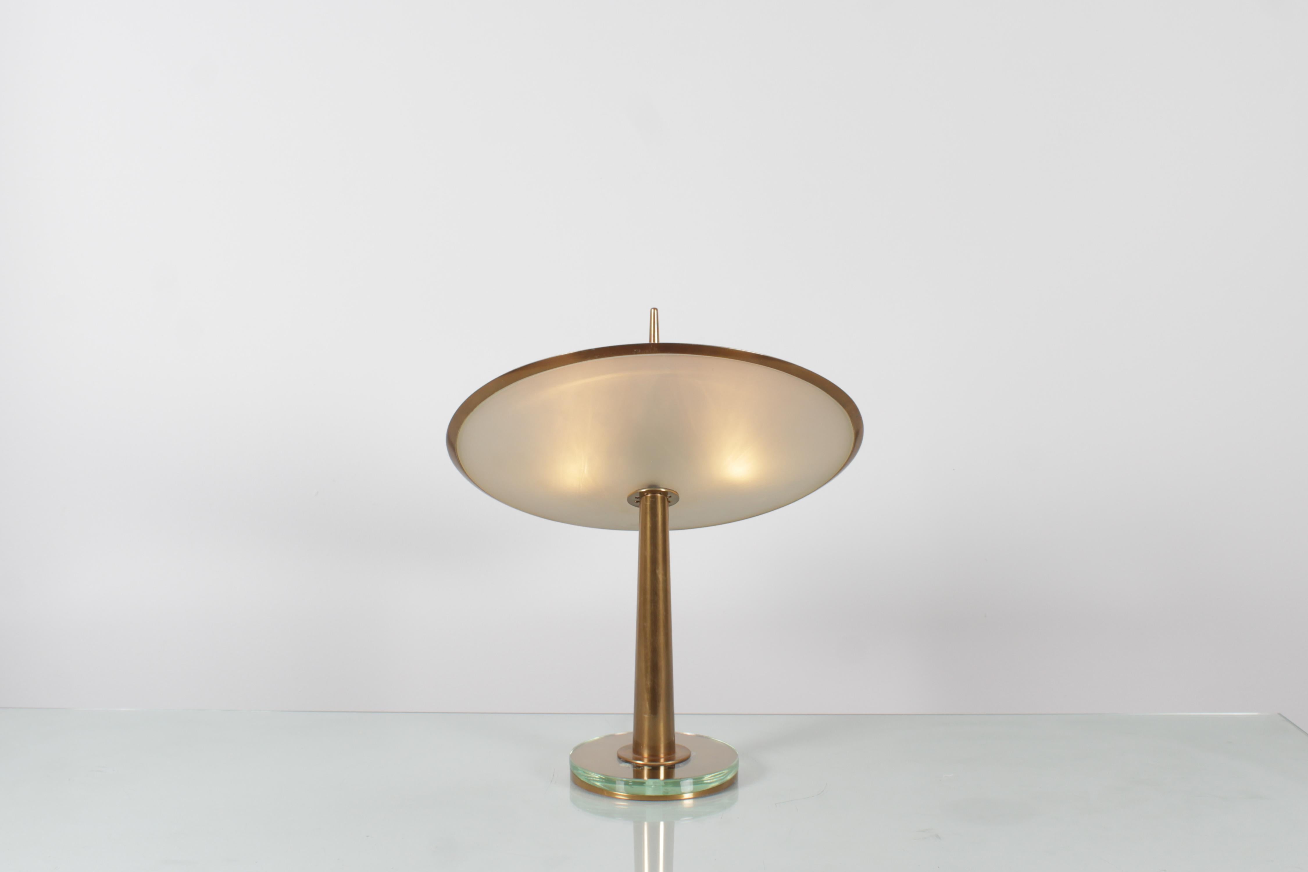 M. Ingrand for Fontana Arte mod. 1538 Disco Volante Glass Table Lamp 50s Italy 2