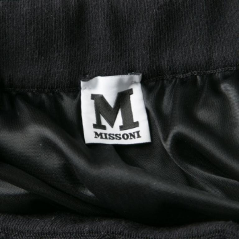 M Missoni Black Lurex Perforated Knit Pleated Skirt M. Pour femmes en vente