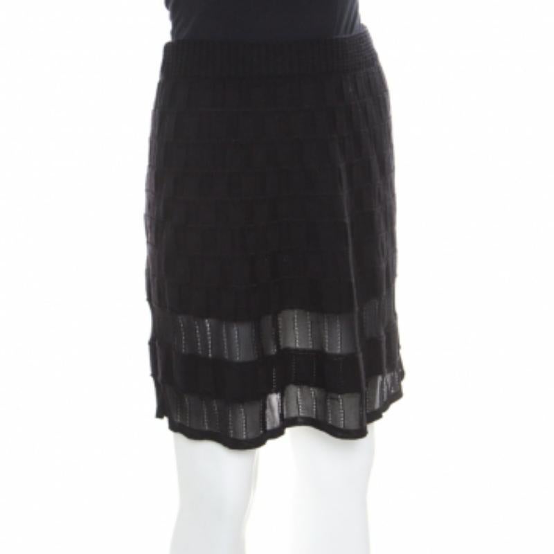 Rompe todas las reglas contemporáneas llevando esta encantadora falda de M Missoni. Vístete para tu próxima reunión de amigas con esta bonita falda de mezcla de lana de silueta en A. Luce a la moda en tus noches vistiendo con esta magnífica falda