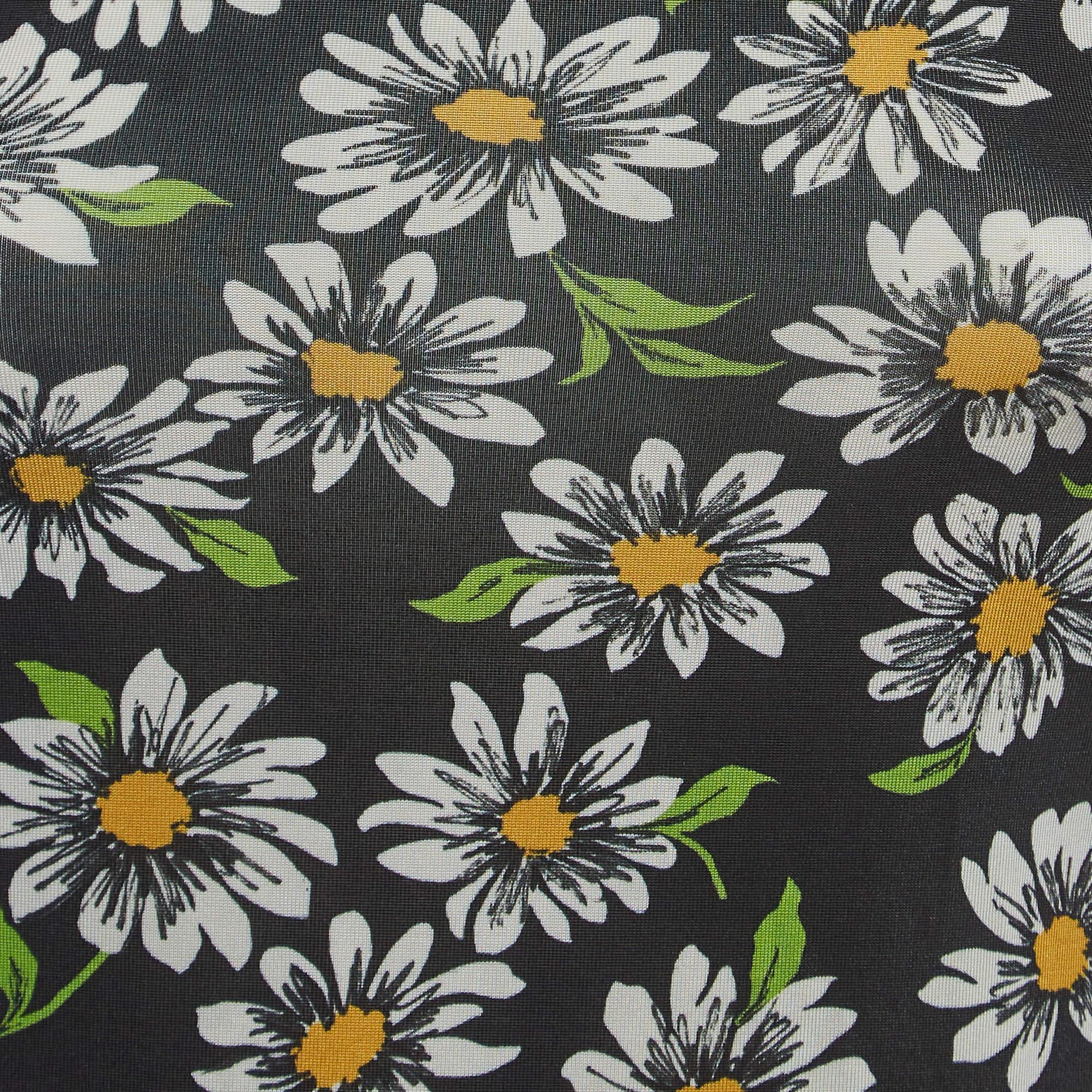 M Missoni Collection Black Floral Print Knit Short Sleeve T-Shirt XS In Good Condition For Sale In Dubai, Al Qouz 2