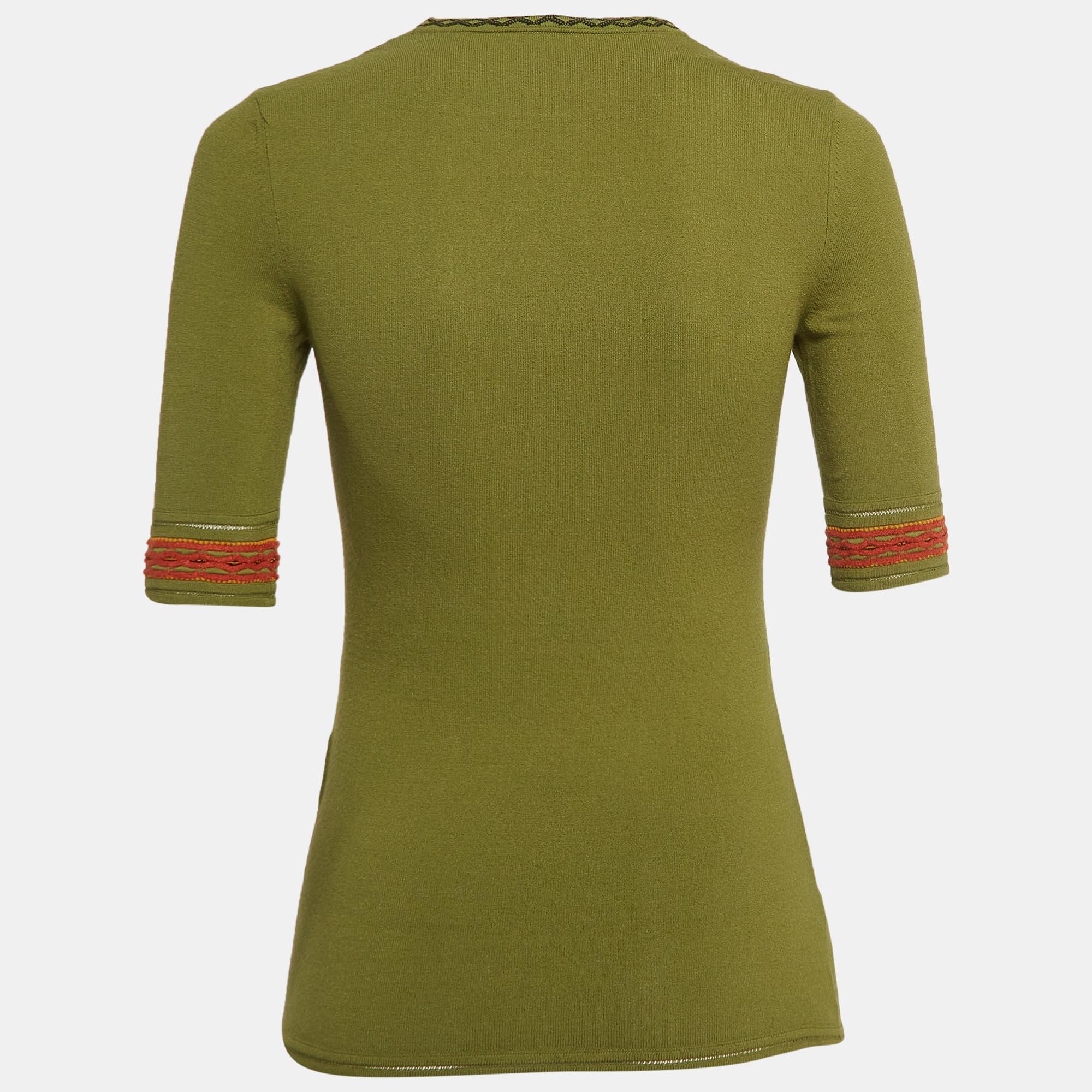 Go for stylish comfort with this women's top from M Missoni. This elegant knit top in green can be easily teamed with skirts, pants, or shorts.

