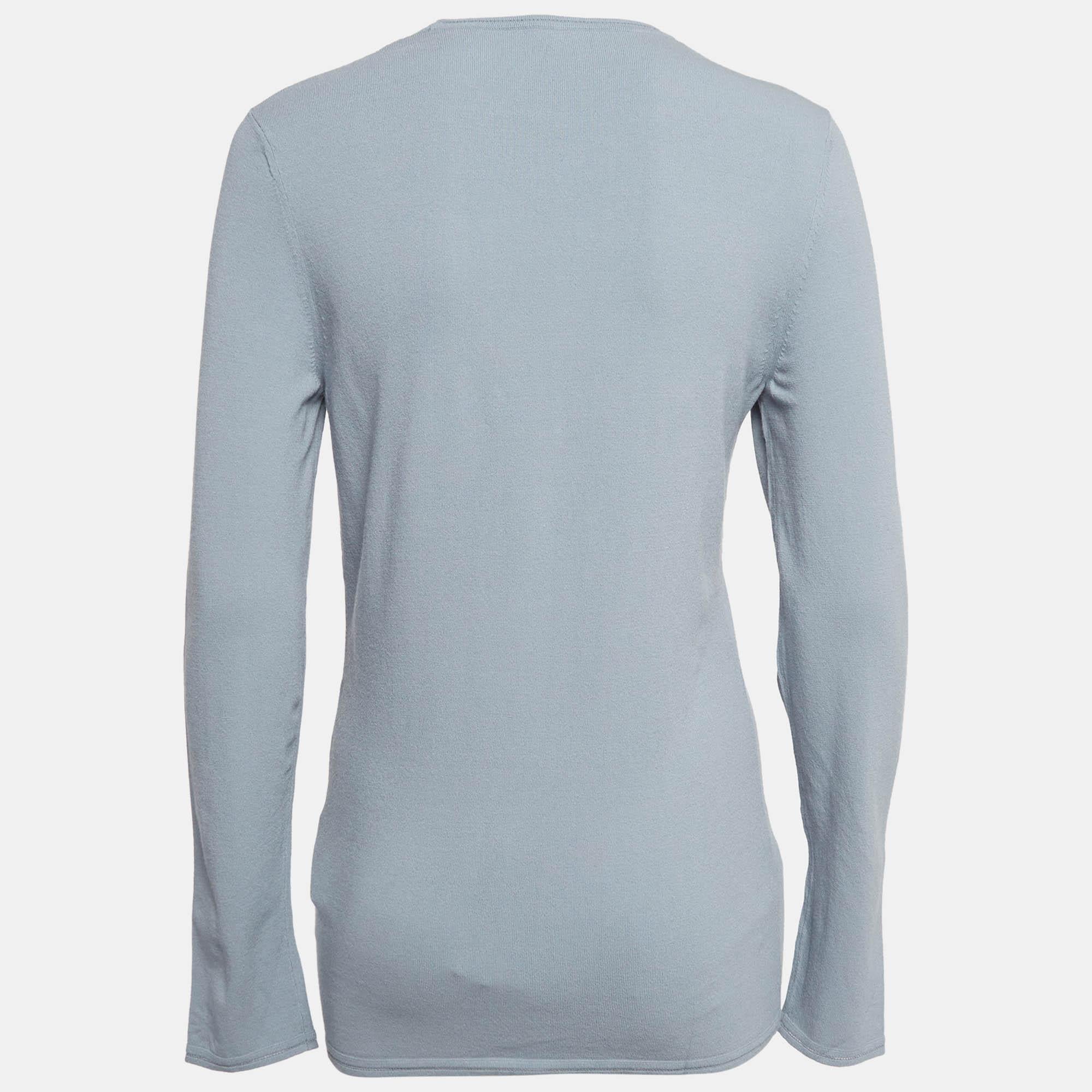 Easy to pair with skirts jeans or tailored pants this M Missoni top ensures versatile styling options. Made using quality fabrics it features a round neckline and long sleeves.