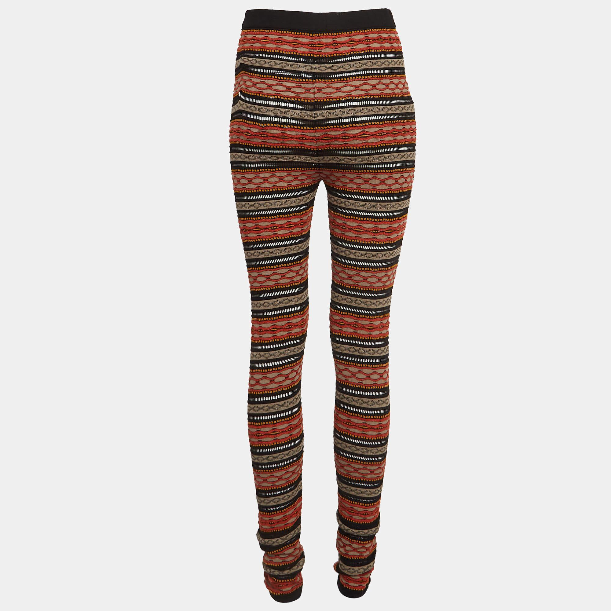 Un'alternativa più comoda ai jeans o ai pantaloni, i leggings sono un must dell'armadio. Questo modello di M Missoni è realizzato in tessuto a maglia e cucito per offrire un'ottima vestibilità. La coppia è caratterizzata da motivi su tutta la