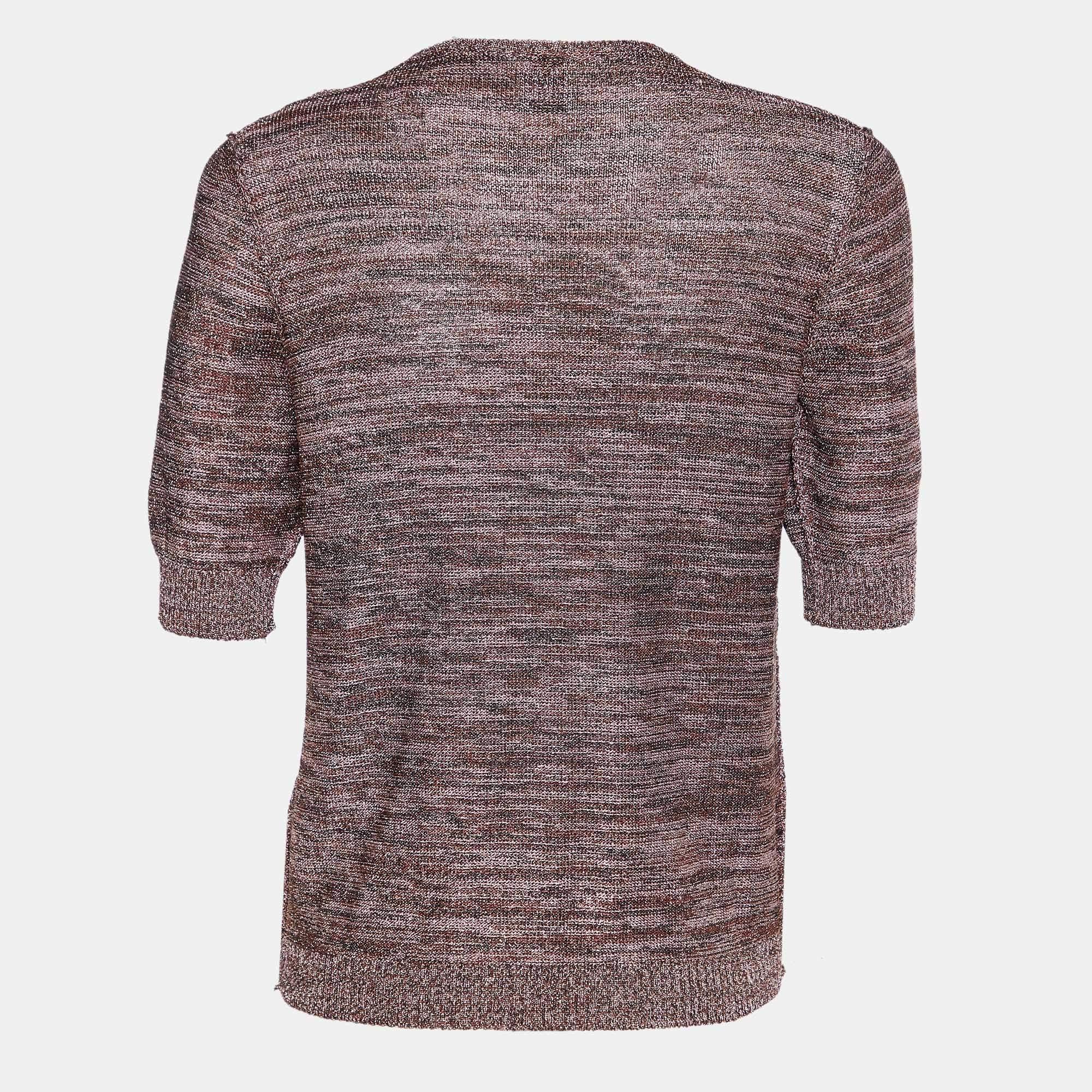 Your closet is never complete without a stunning cardigan as this. This cardigan from M Missoni is efficiently tailored using high-quality fabric in a pleasant shade, which adds a luxurious edge to your outfit.

