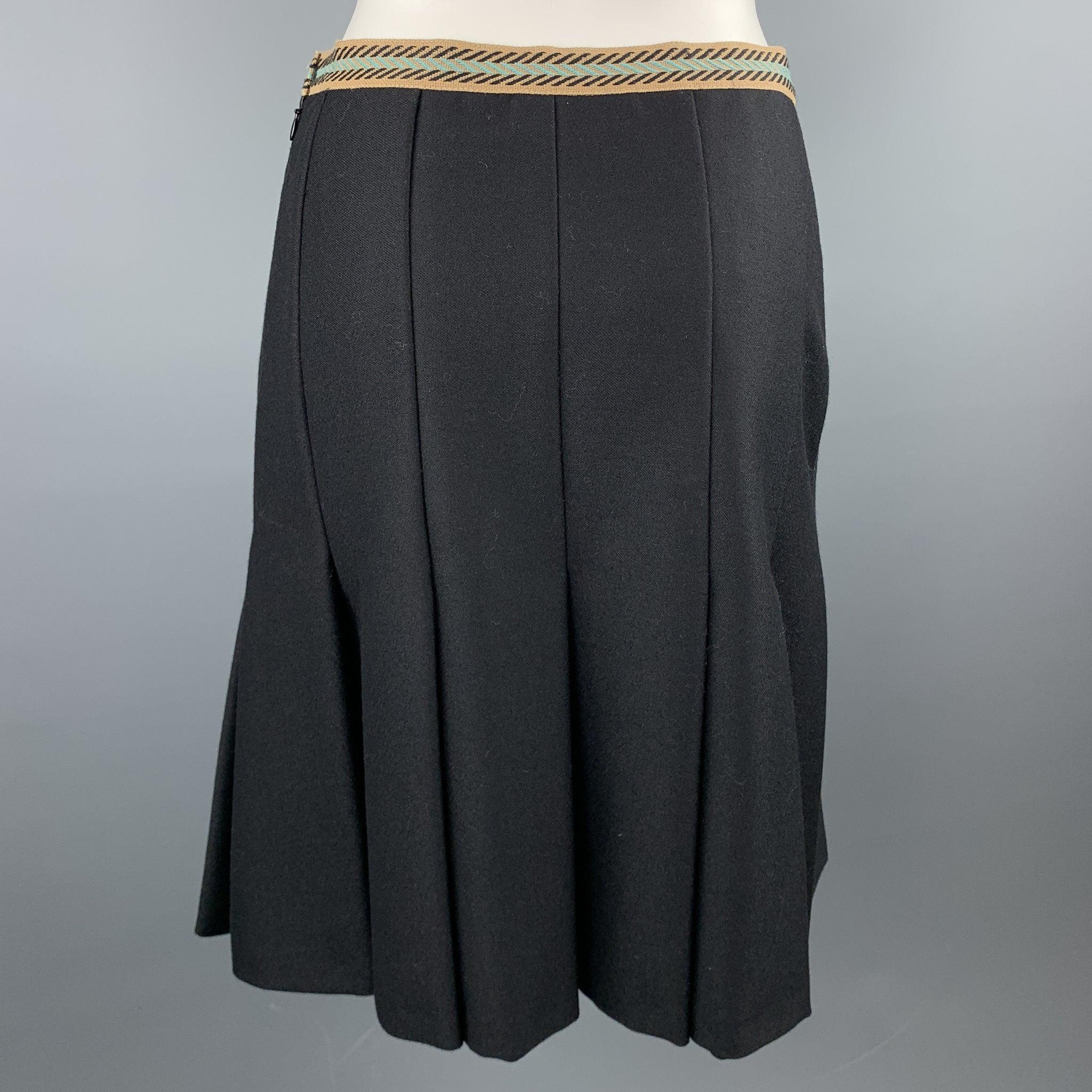 M MISSONI Size 6 Black Twill Wool Pleated A-Line Skirt In Good Condition For Sale In San Francisco, CA