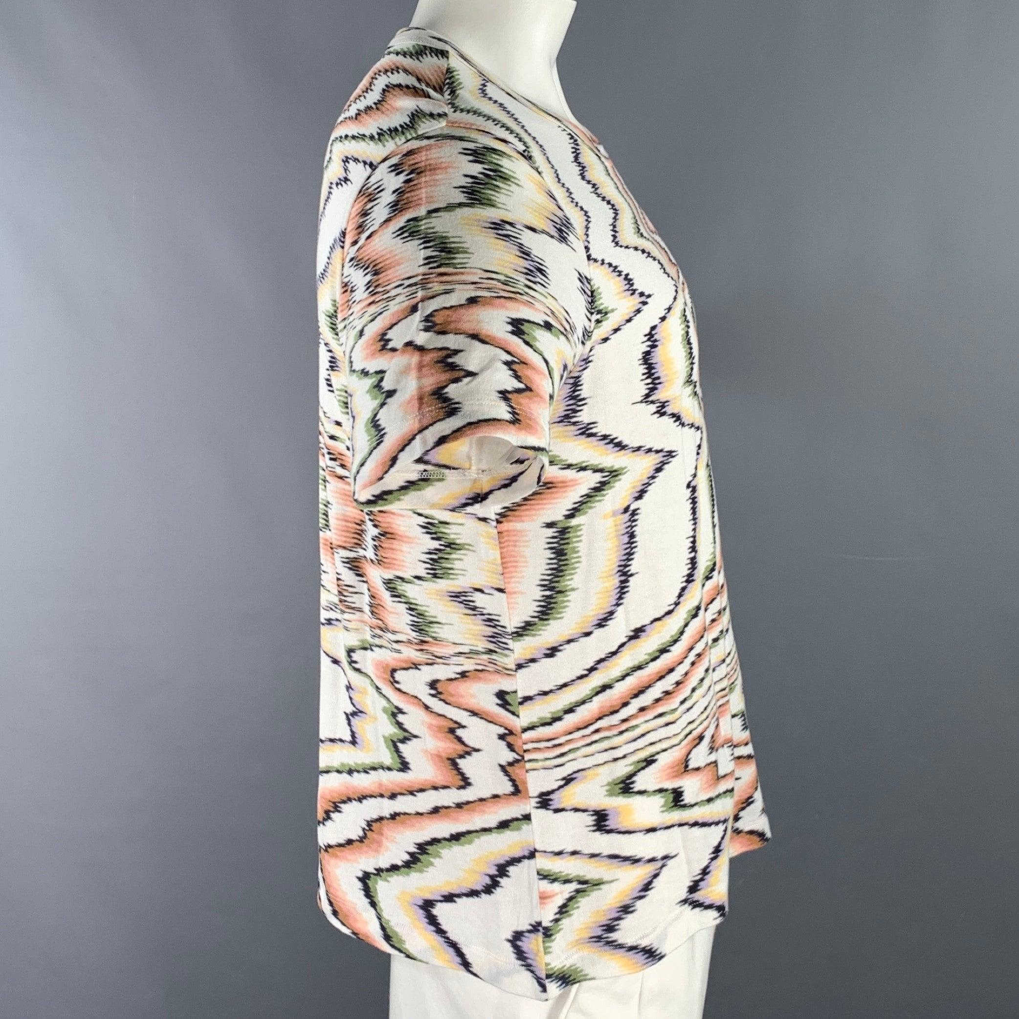 M MISSONI t-shirt
in a white cotton jersey featuring multi-color zig zag pattern, short sleeves, and crew neck. Made in Italy.Excellent Pre-Owned Condition. 

Marked:   XL 

Measurements: 
 
Shoulder: 19.5 inches Chest: 44 inches Sleeve: 9 inches