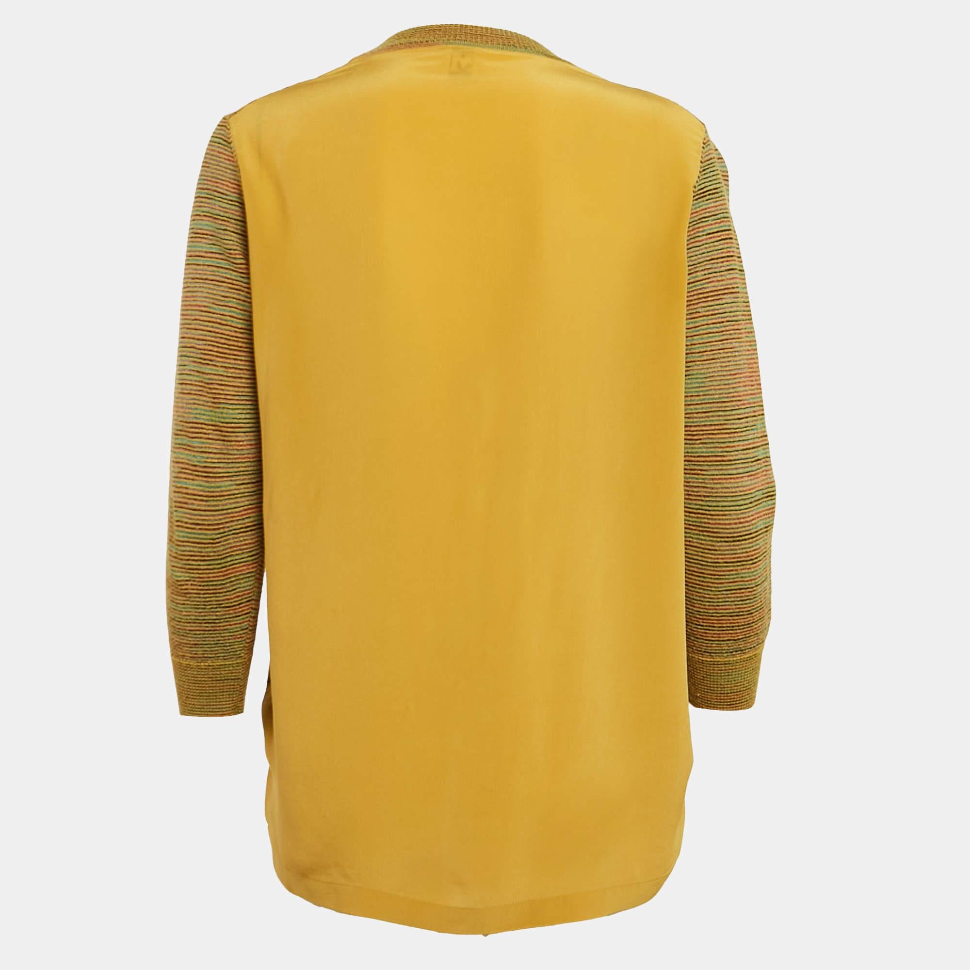 Winters and cardigans go hand in hand. Tailored from quality fabrics this pretty cardigan features a catchy hue a flattering sleeve length and a comfy fit.