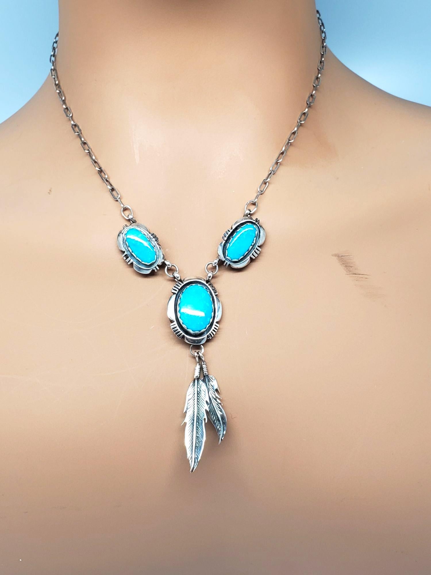 M. A. Silver Collier à pendentifs en argent sterling avec plumes de turquoise du sud-ouest #21600 en vente 4