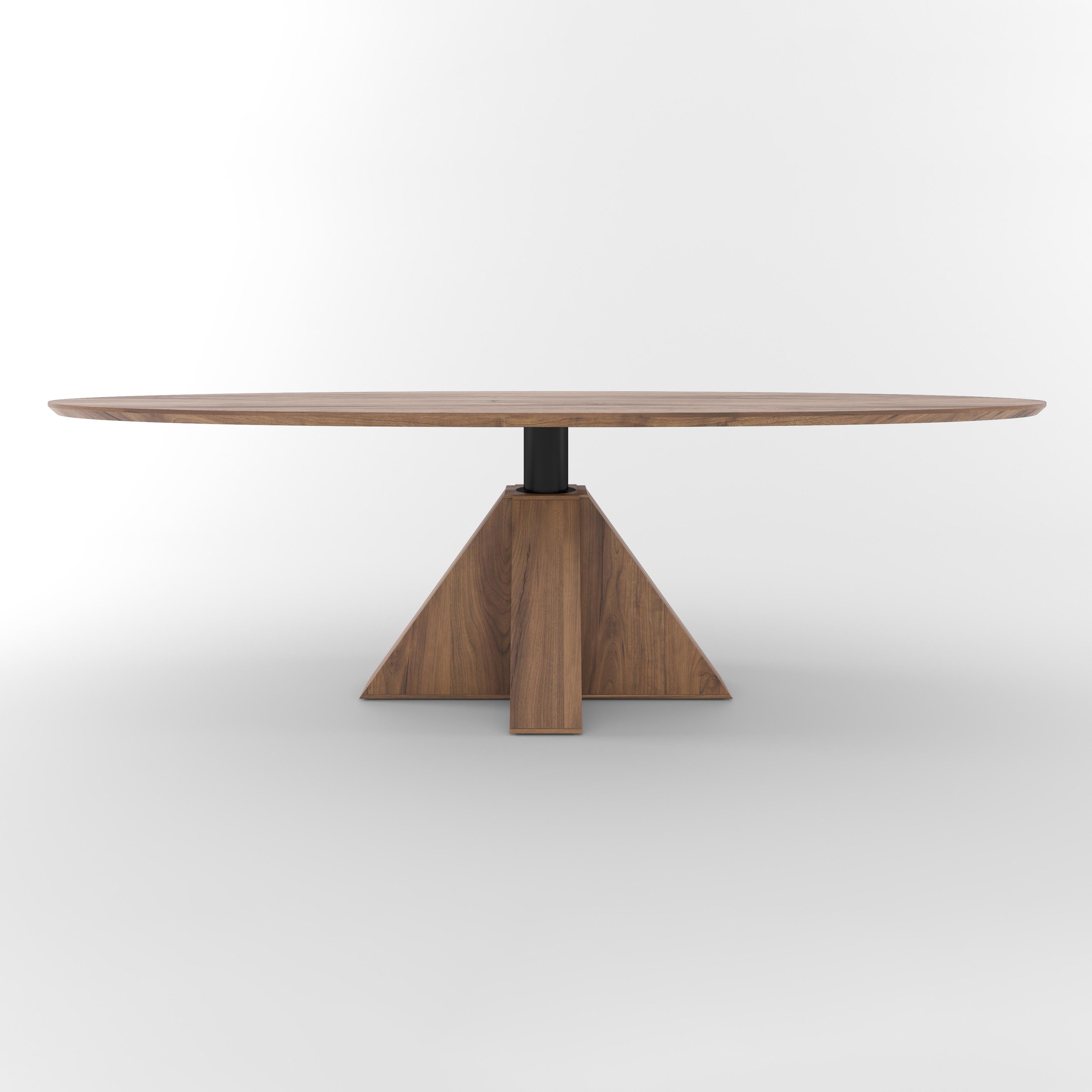 Ovaler M-Oval-Tisch von Daniel Boddam, 60