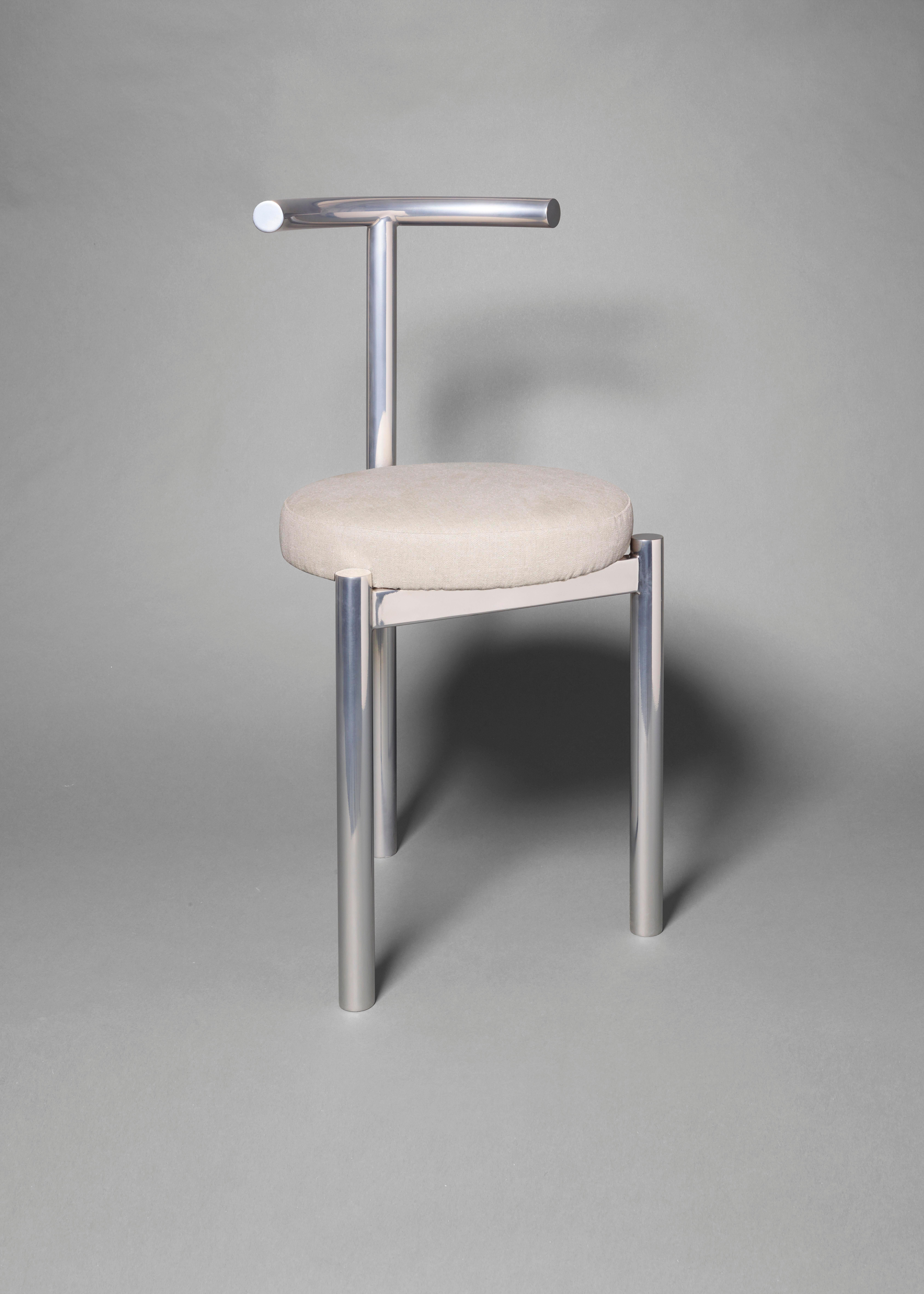 M Series -  Minimalist Stainless Steel Metal Soft Chair (Poliert) im Angebot