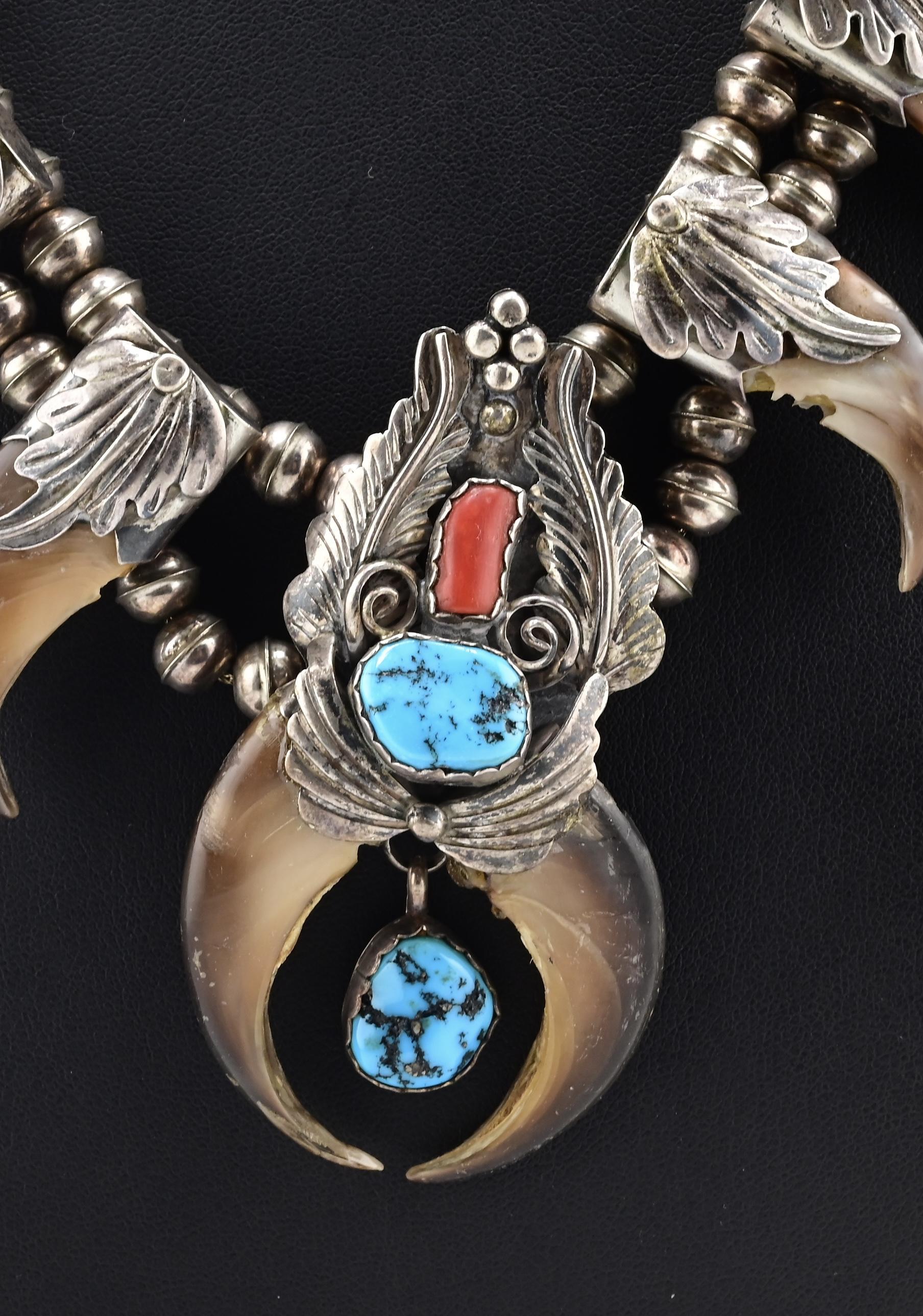 Grezzo M. Tsosie Collana con artiglio in argento sterling dei nativi americani 125,26g in vendita