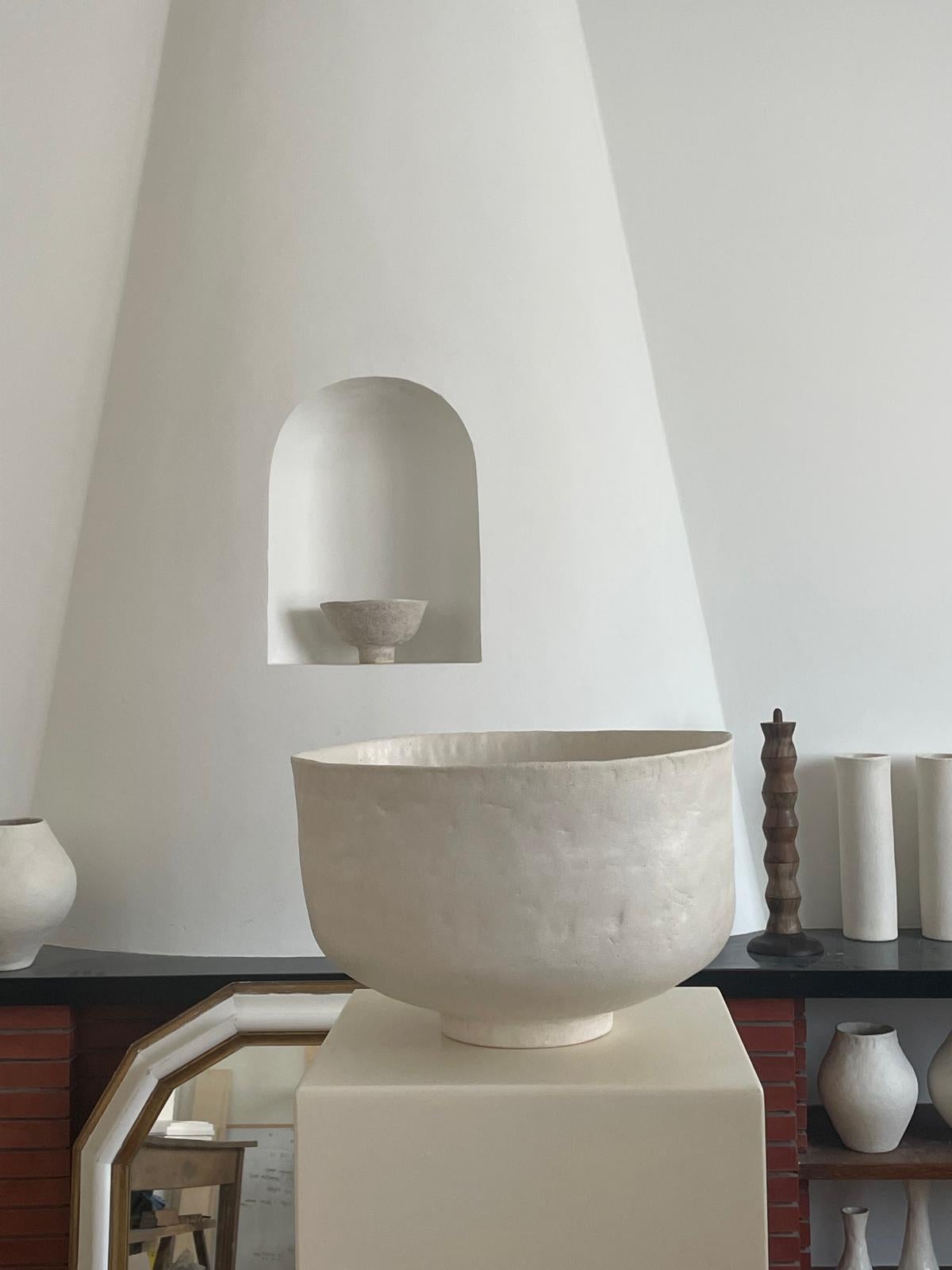 Ceramica Vaso Toutes Les in bianco opaco, misura media di Mathilde Martin in vendita