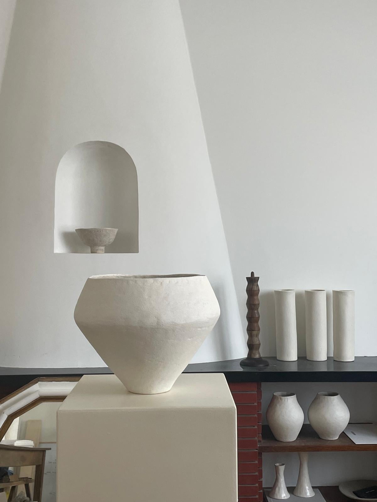 Vaso Toutes Les in bianco opaco, misura media di Mathilde Martin in vendita 1