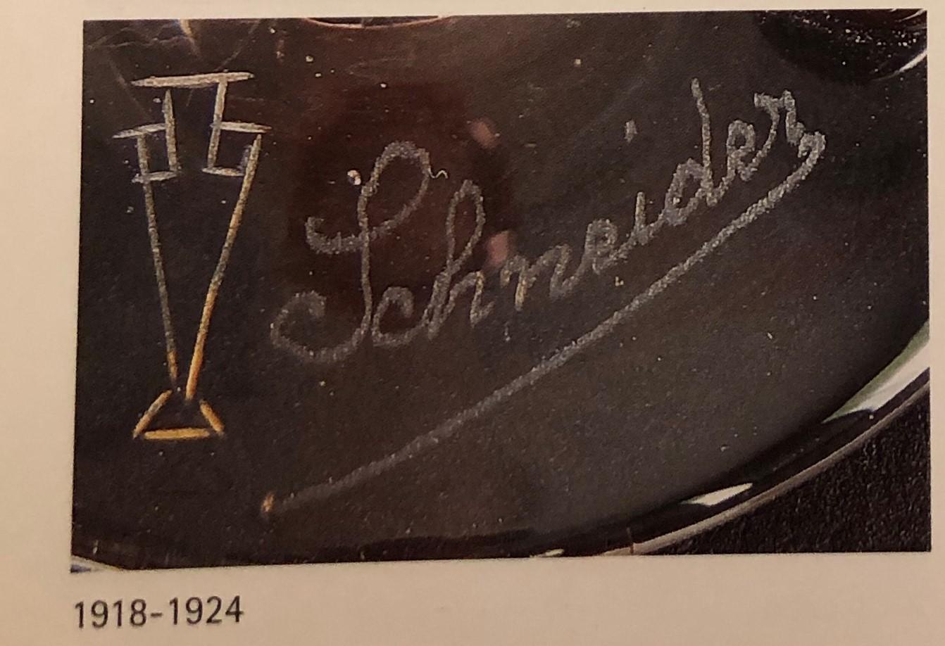 Français Panneau de vase en M : Schneider avec application, 1918, France en vente
