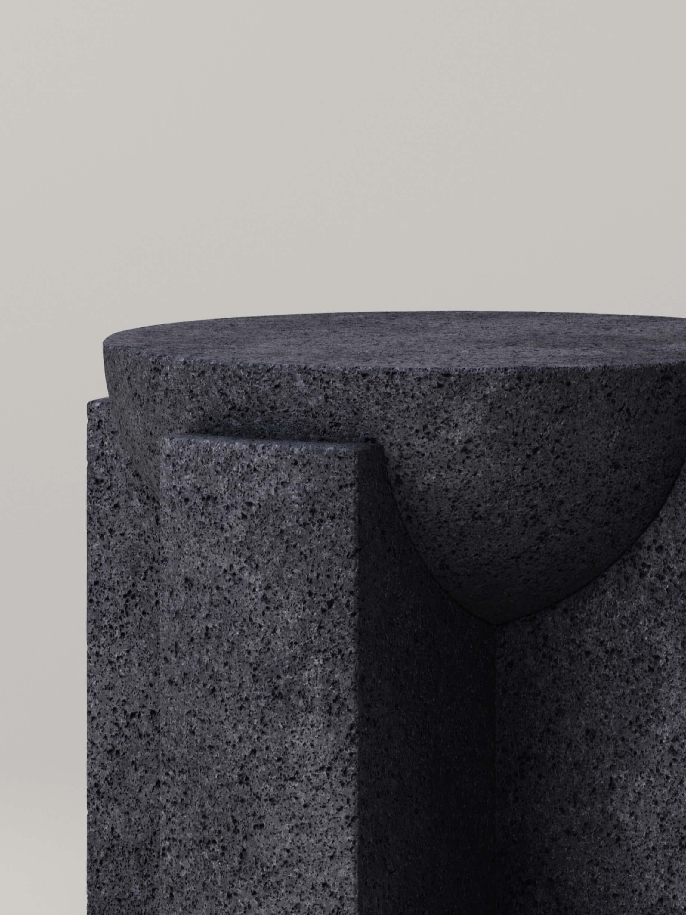 M_002 Beistelltisch entworfen von Studio Le Cann für Monolith Studio, Lava Rock (Mexikanisch) im Angebot