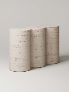 Console M_008 conçue par Benni Allan pour Monolith Studio, en travertin