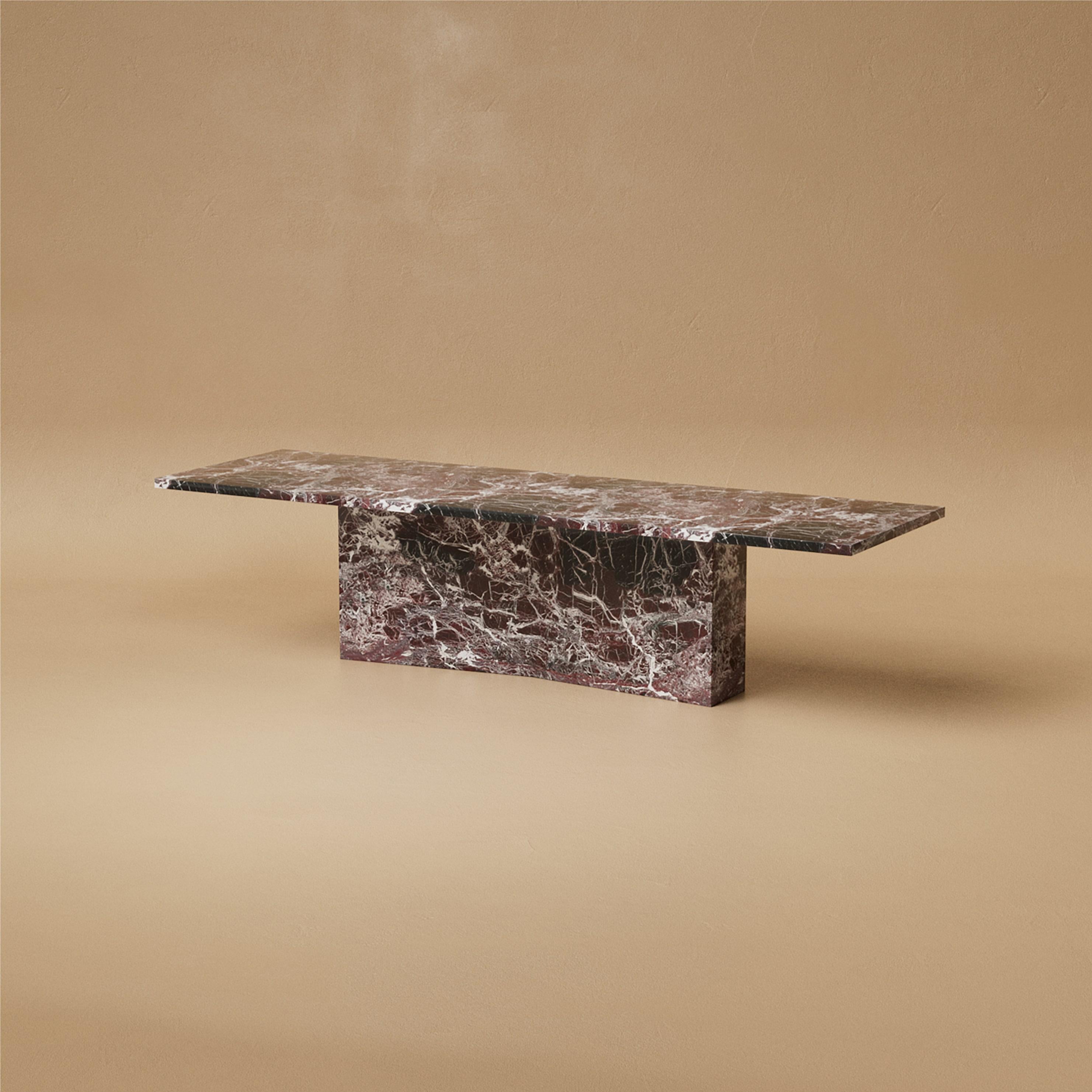 Moderne A&M Table de salle à manger en pierre / Rosso M-One Stone by Lusano en vente