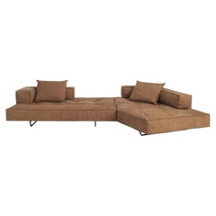 M1 Pentagon Sofa aus rustikalem Nubukleder