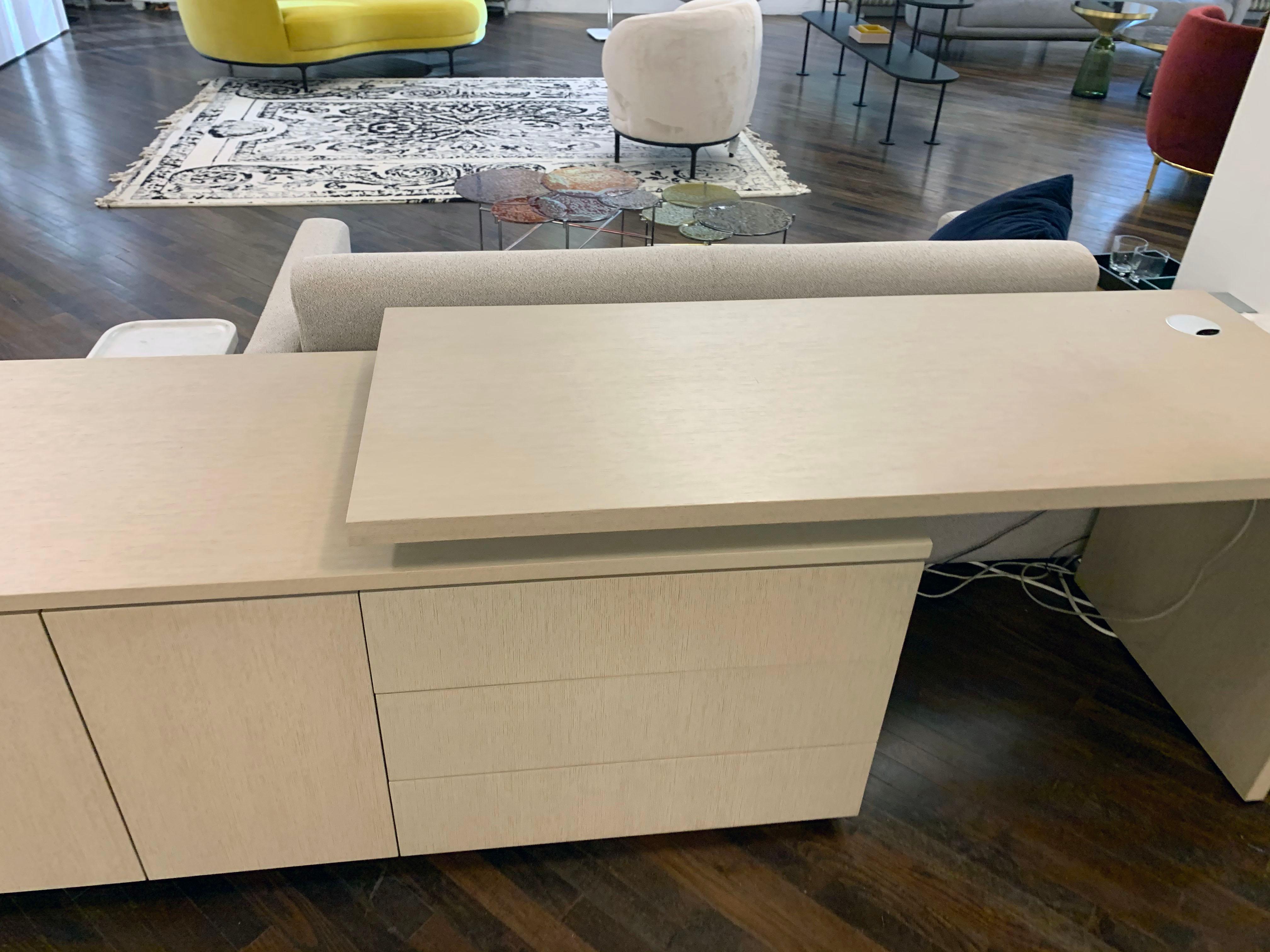 M2L Brand Wood Desk In Excellent Condition In New York, NY