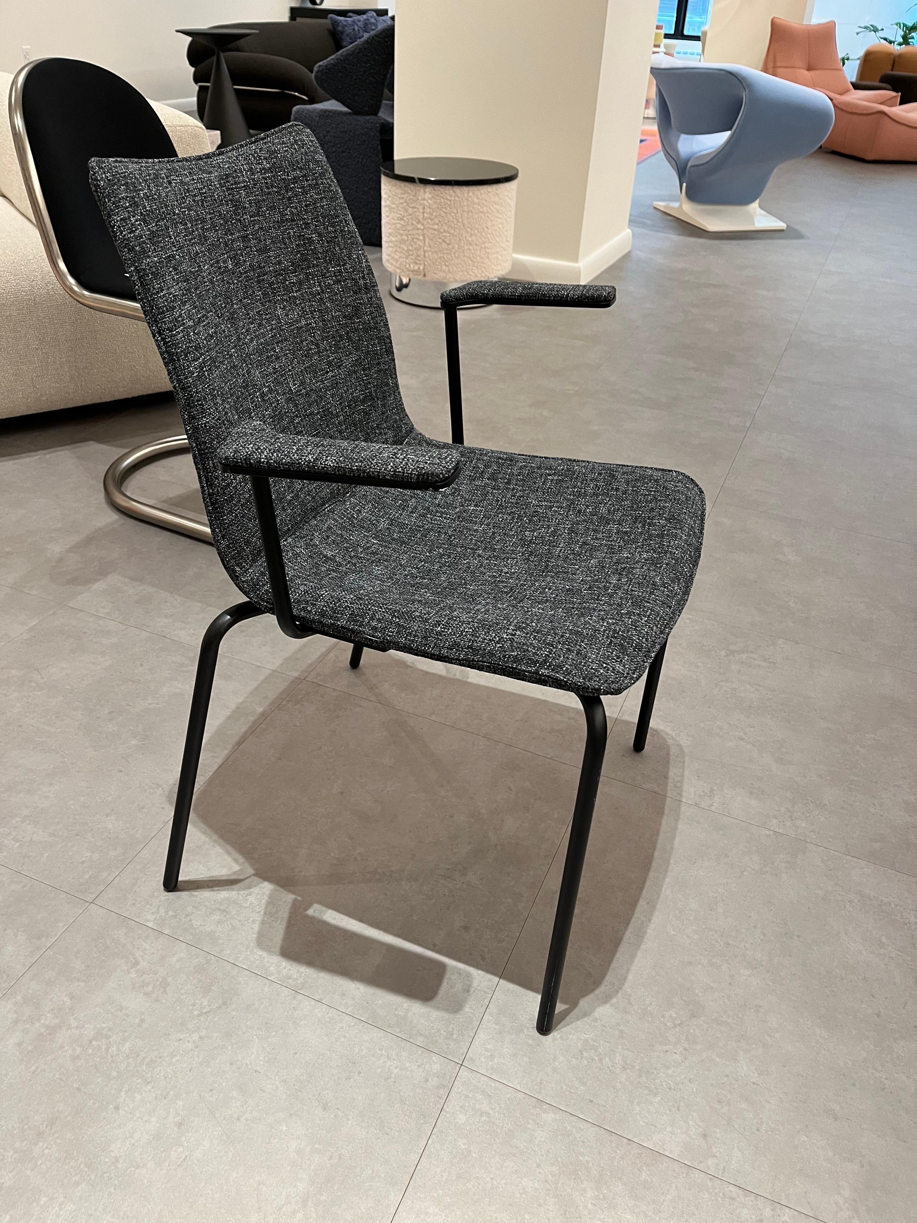 M2L Miss Chair in STOCK im Zustand „Gut“ im Angebot in New York, NY