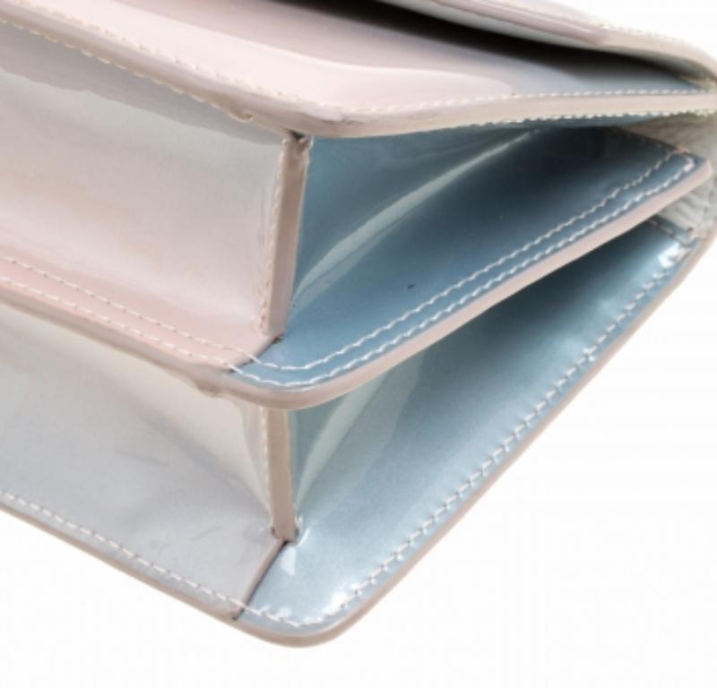 M2Malletier Borsa a tracolla Indre in vernice blu/pesca in vendita 3
