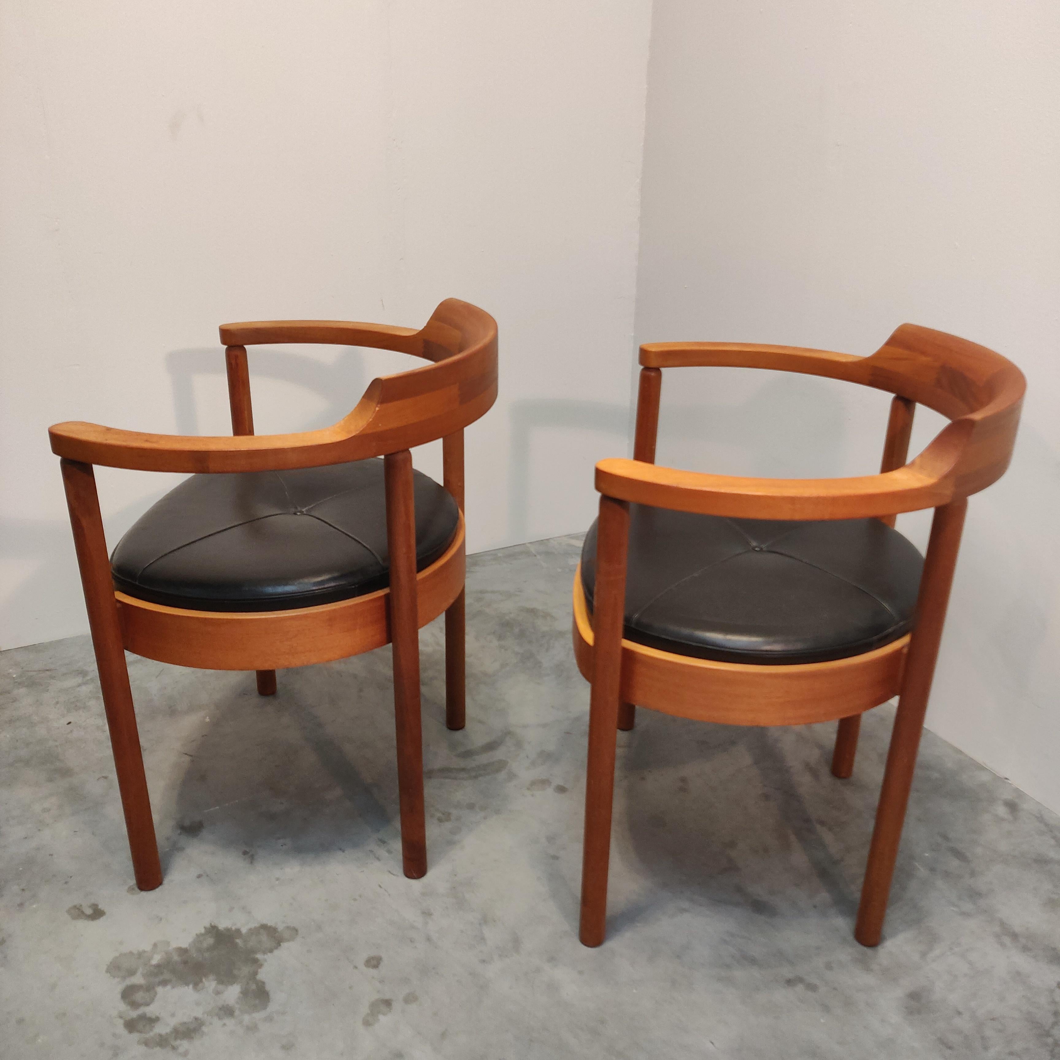 Scandinavian Modern M40 Chair by Henning Jensen & Torben Valeur for Munch Møbler, Denmark For Sale