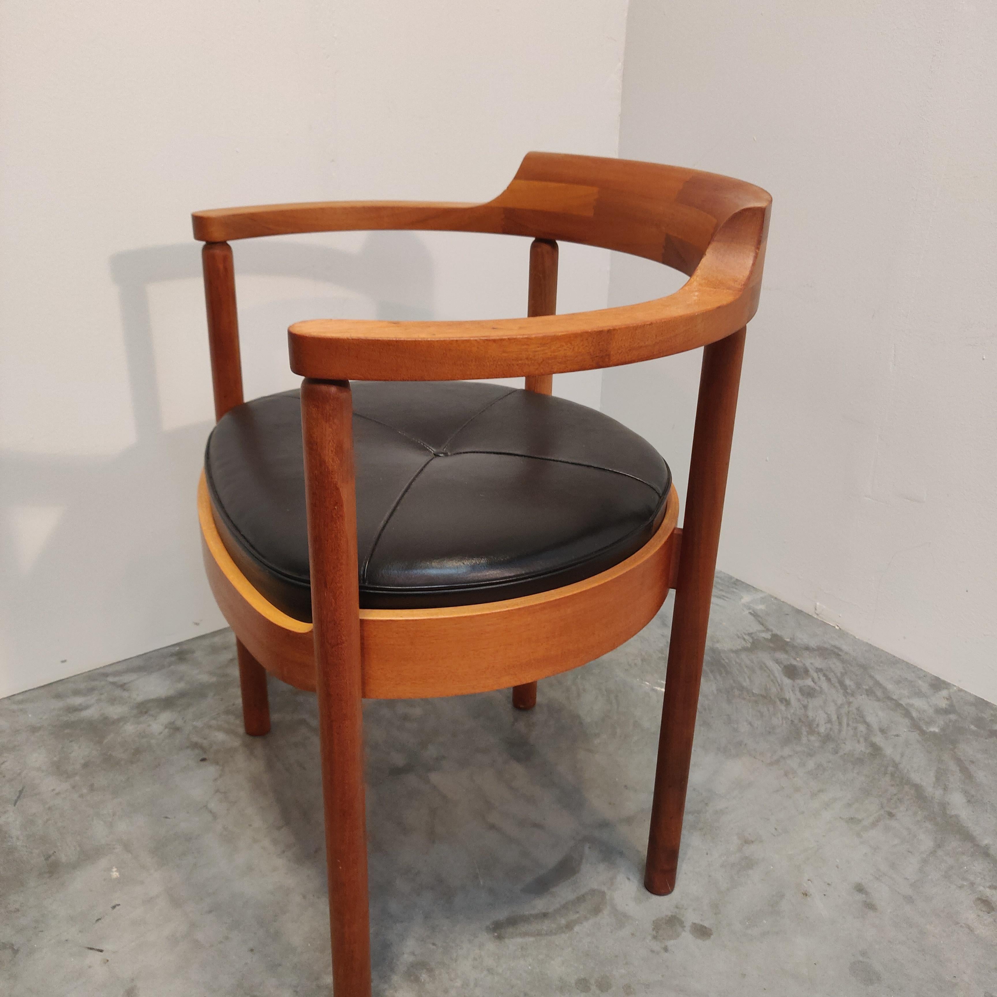 Late 20th Century M40 Chair by Henning Jensen & Torben Valeur for Munch Møbler, Denmark For Sale