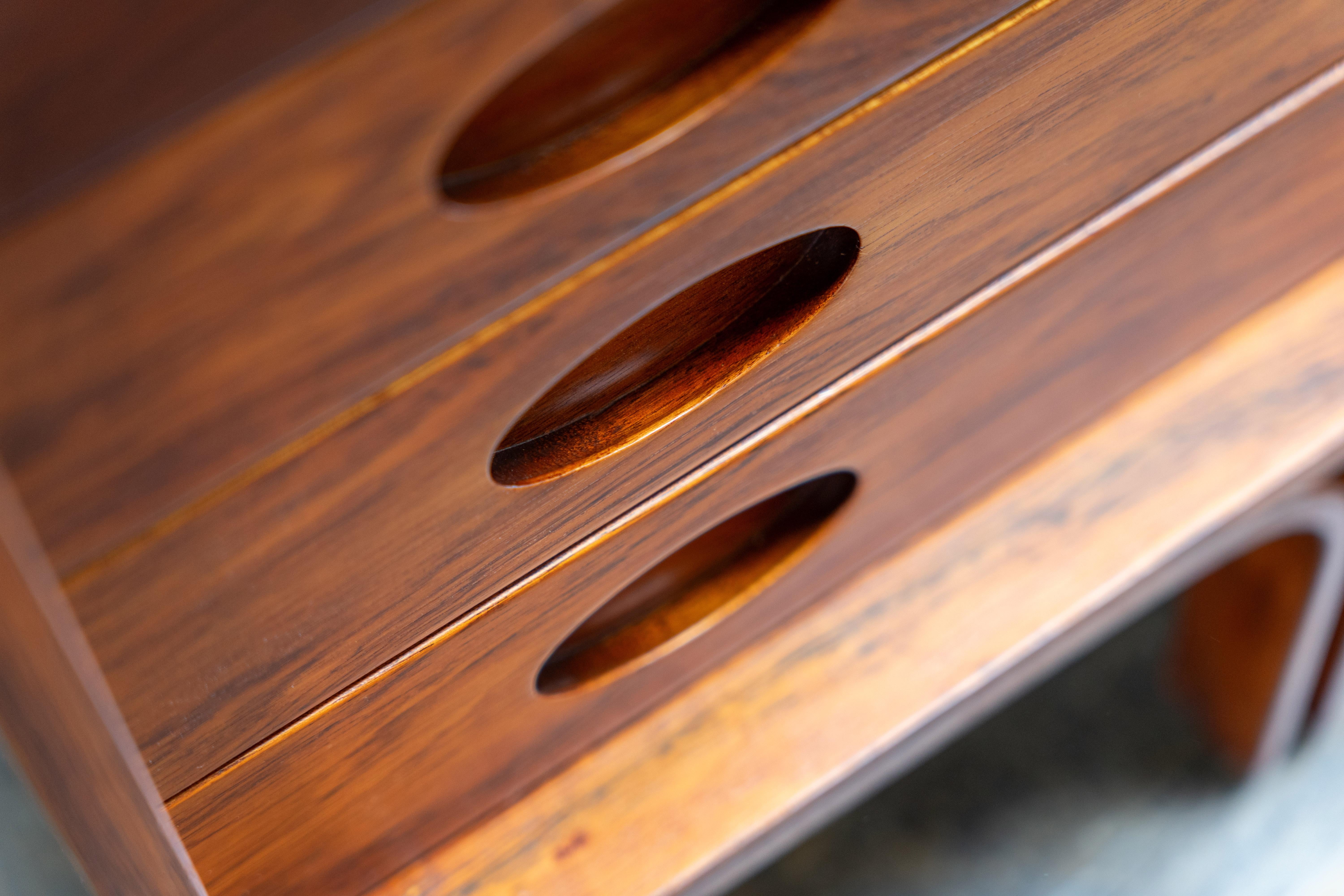 M501 Buffet en palissandre par Gianfranco Frattini Bernini Italie, années 1960 en vente 7