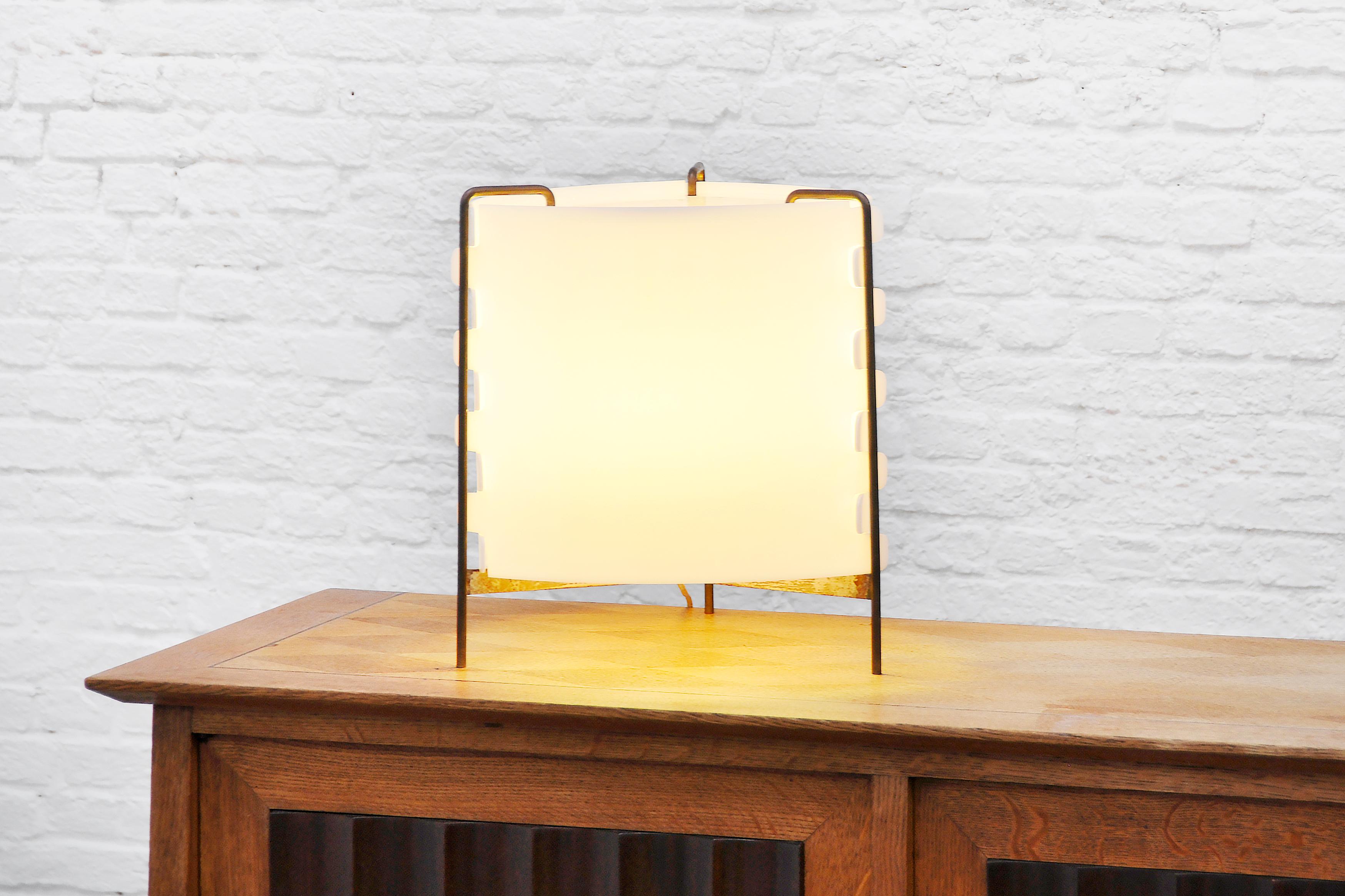 Lampe 'M8 Fanal' von Joseph-André Motte für Huchers-Minvielle, Frankreich 1958 (Französisch) im Angebot