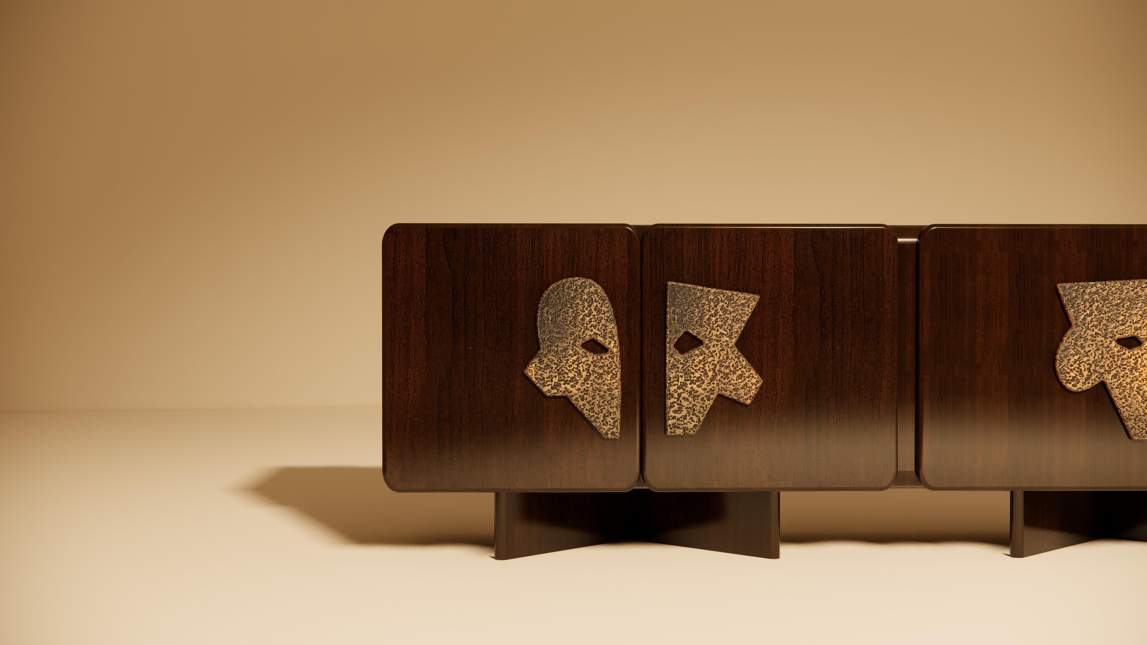 Ma Credenza II in Walnut with Hammered Brass Handles For Sale 4
