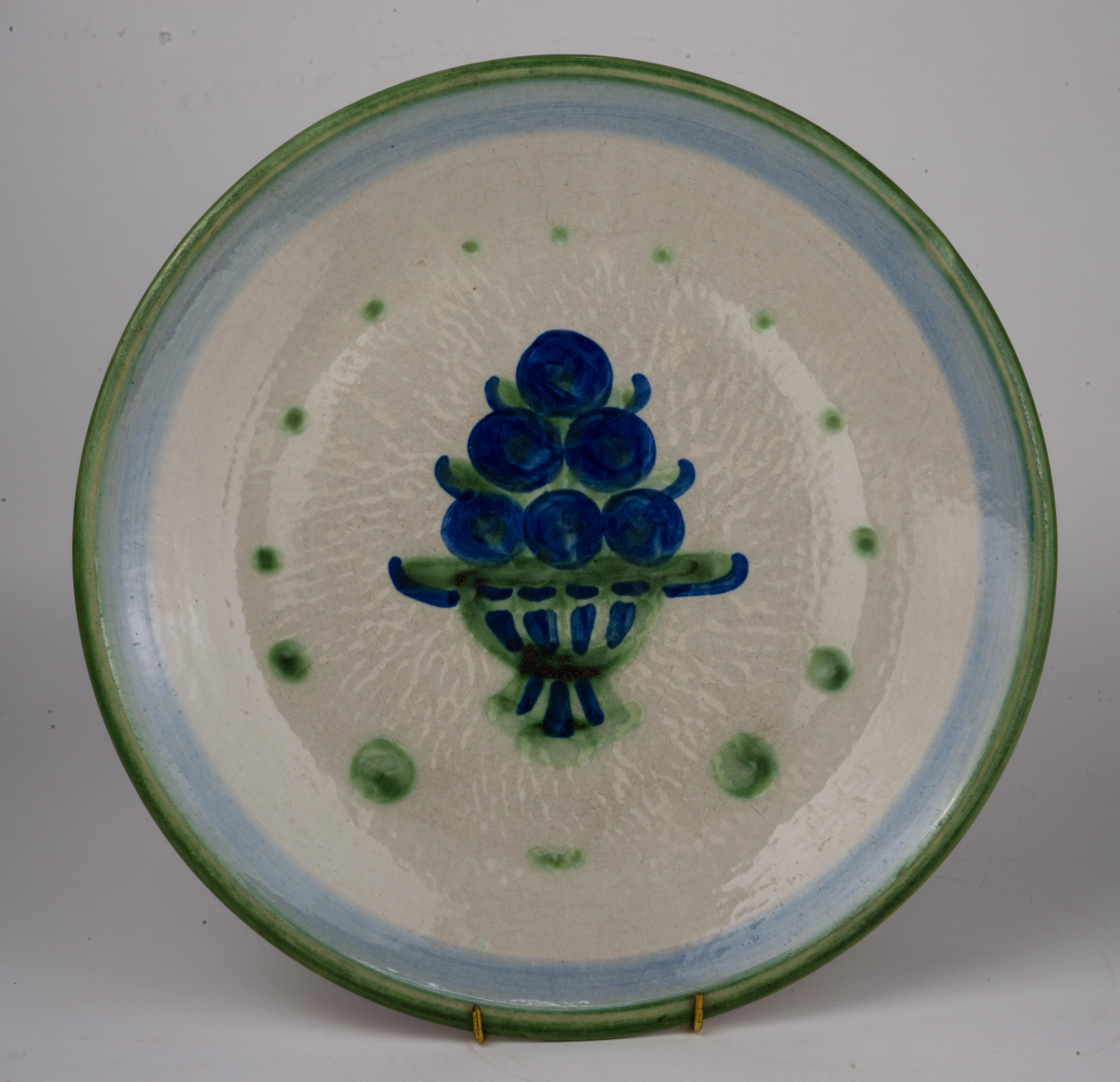 Mid-Century Modern M.A. Hadley Pottery Set of 6 Dinner Plates, Bouquet Blue and White For Sale