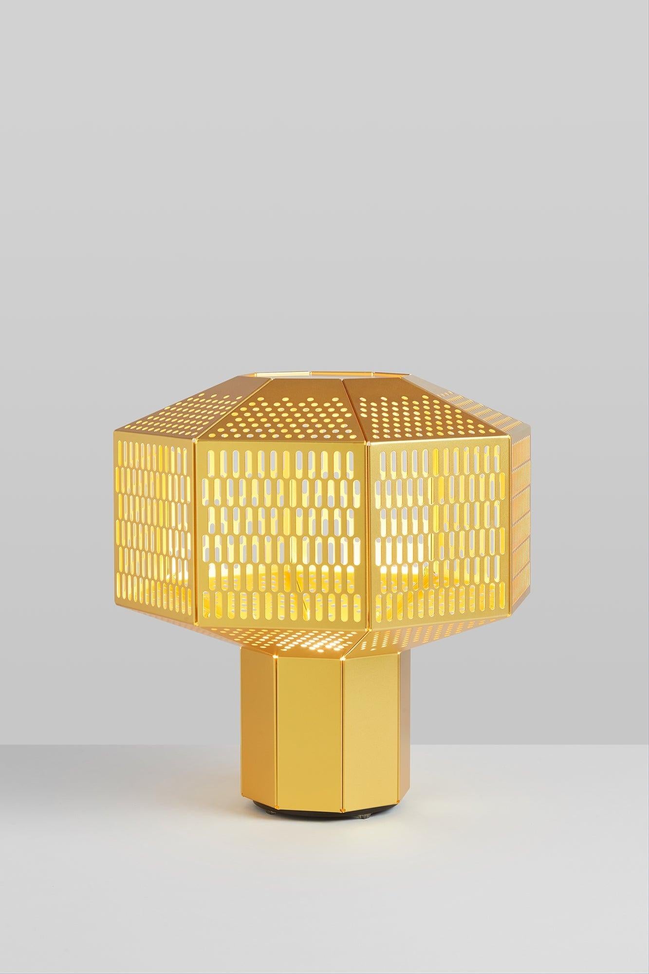 Ma-Rock Table Lamp in Golden by Jaime Hayon 2020 In New Condition For Sale In Barcelona, Barcelona